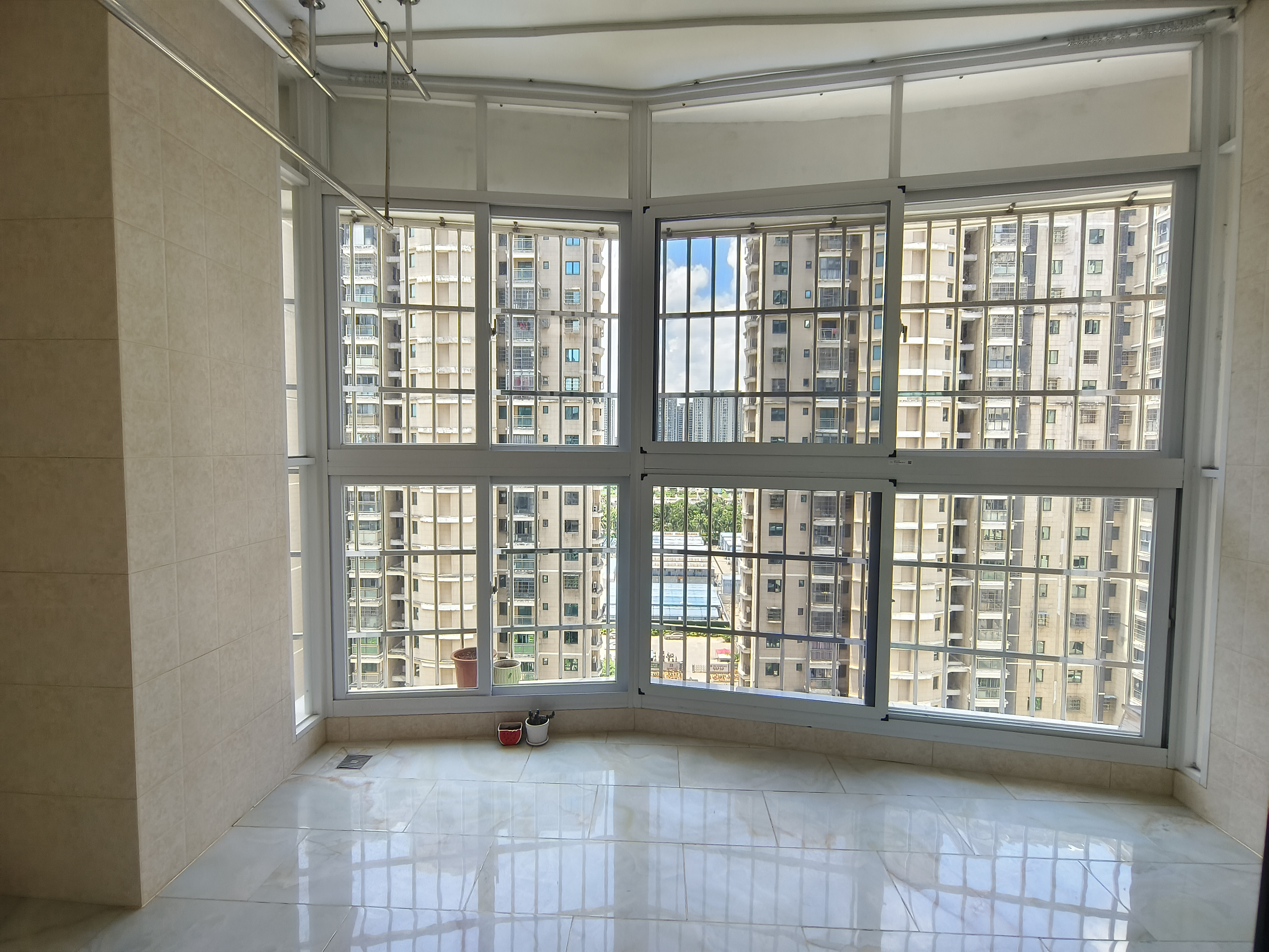 国兴城(B区) 4室2厅2卫 6800.0元/月 国兴城(B区) 4室2厅2卫 6800.0元/月室内图