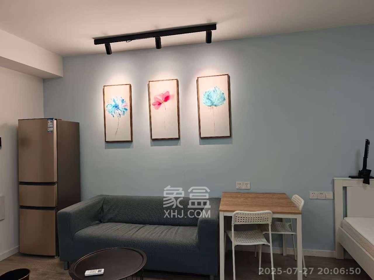 天健城  1室1厅1卫    2200.0元/月 天健城  1室1厅1卫    2200.0元/月室内图