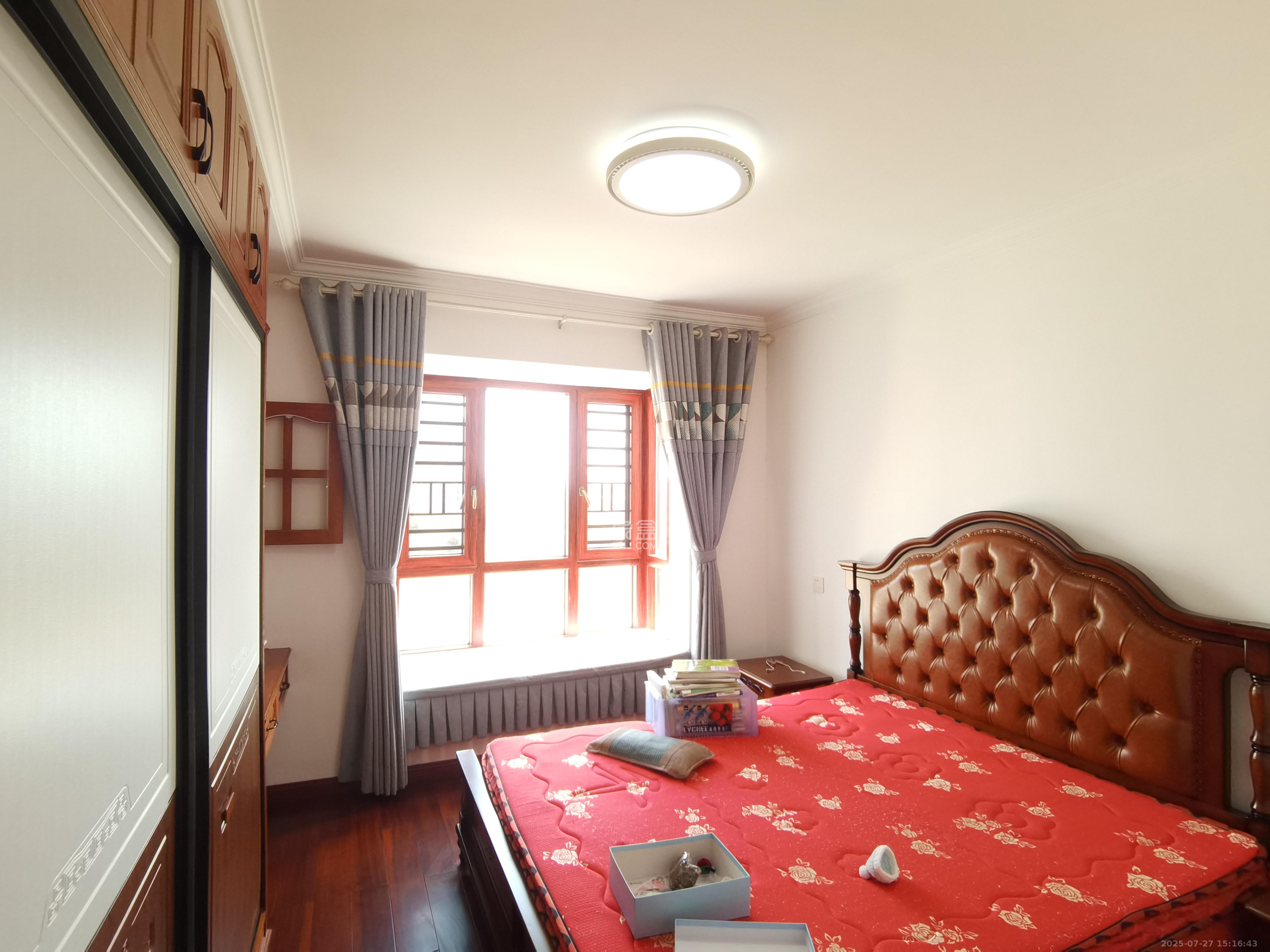 凯富南方鑫城  3室2厅1卫    2800.0元/月 凯富南方鑫城  3室2厅1卫    2800.0元/月室内图