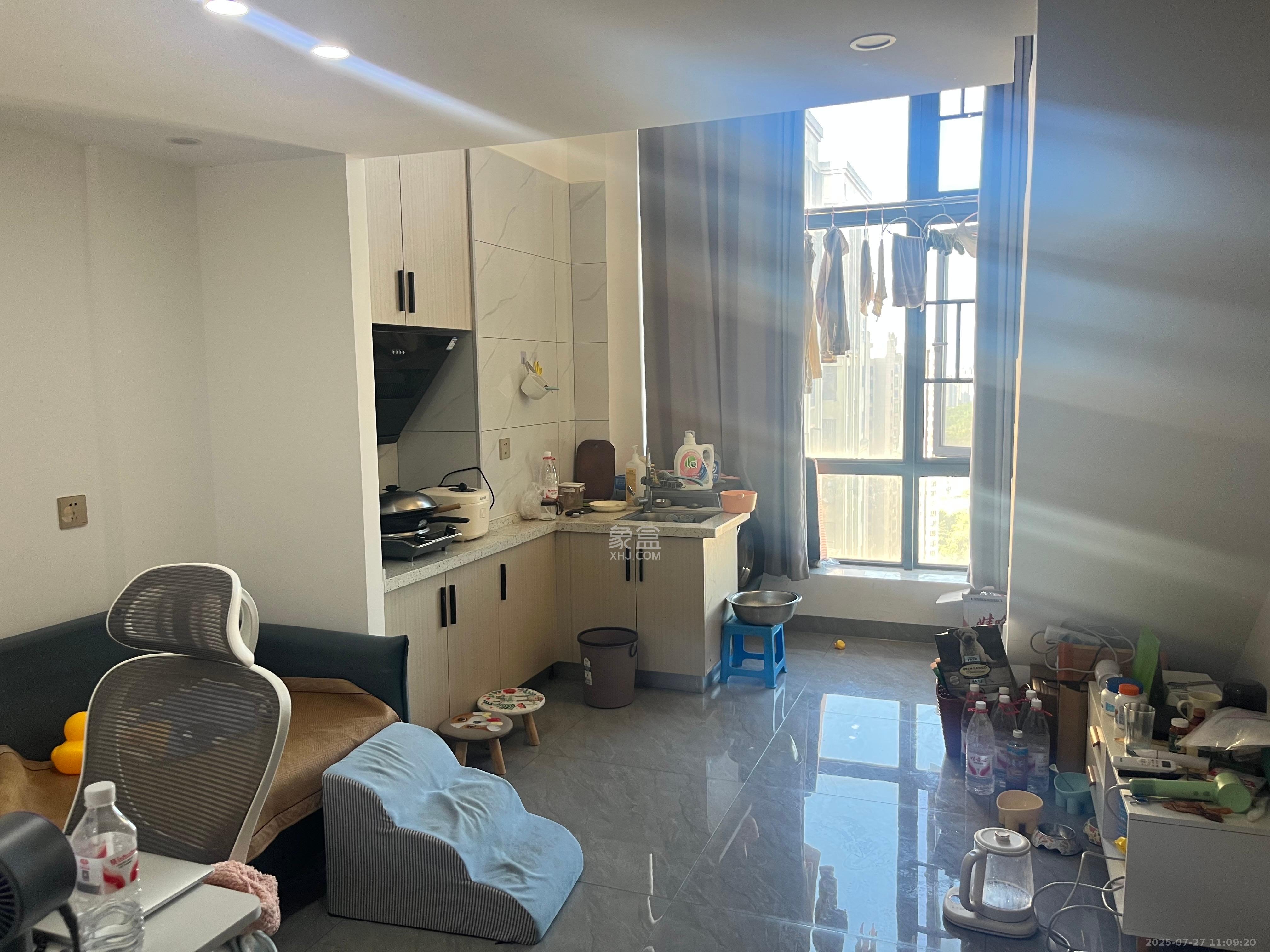 天麓轻奢国际  1室1厅1卫    1800.0元/月室内图