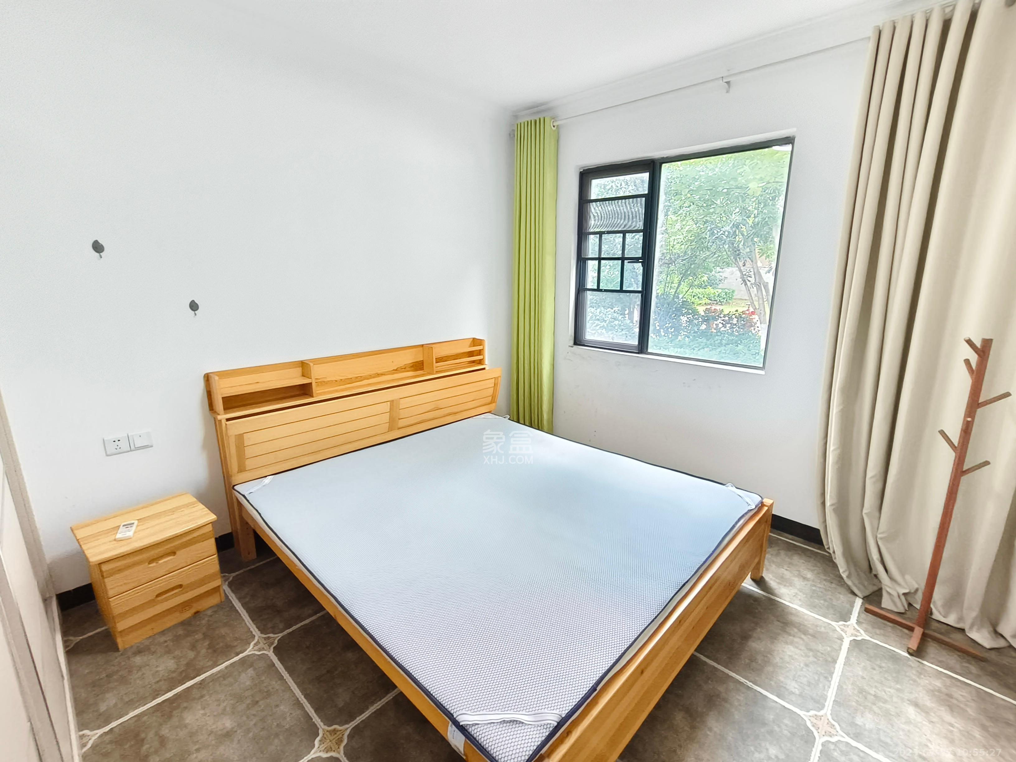 荣盛花语书苑 4室0厅0卫 3500.0元/月 荣盛花语书苑 4室0厅0卫 3500.0元/月室内图