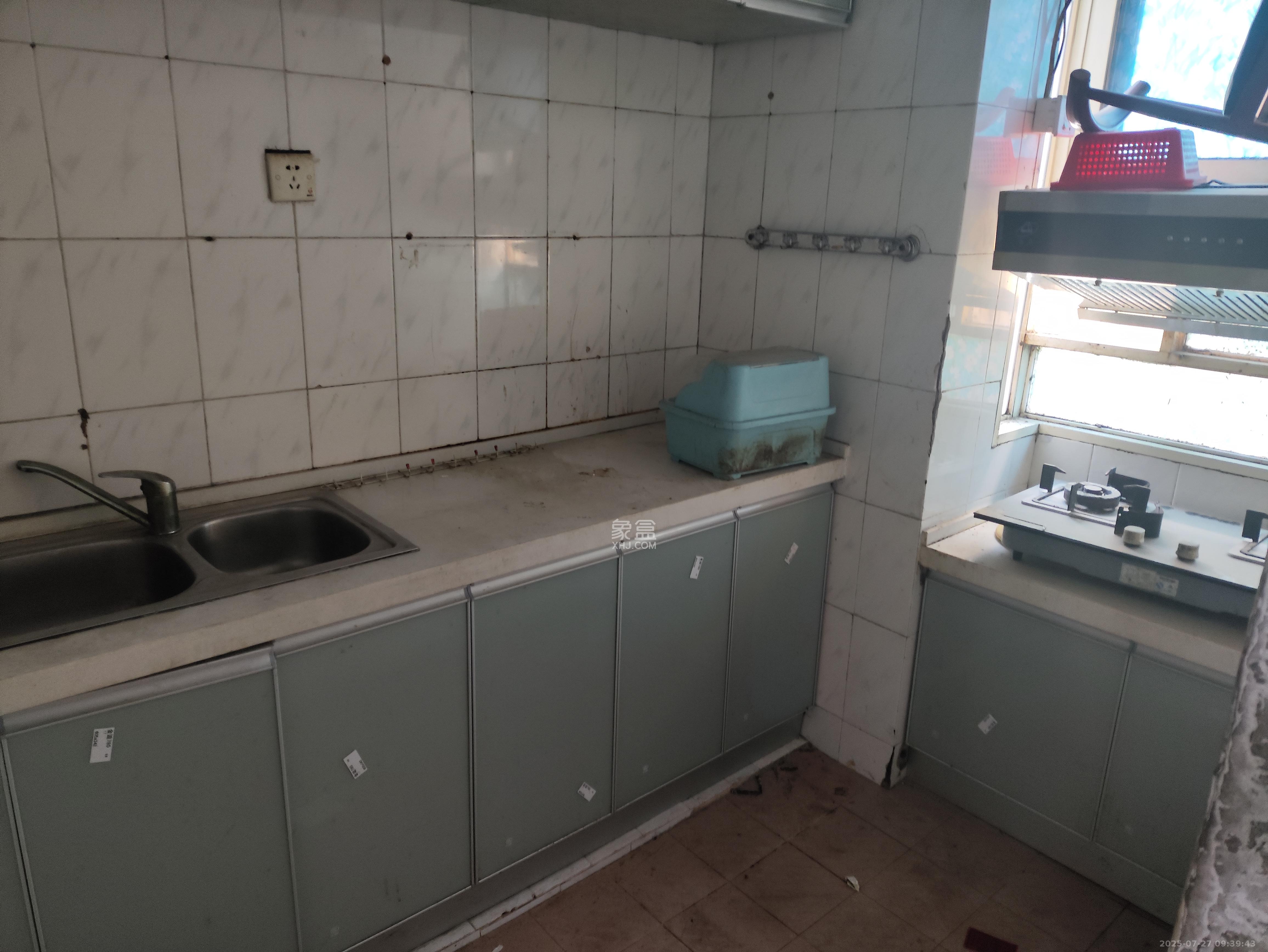 迎宾路电信宿舍 2室1厅1卫 2000.0元/月 迎宾路电信宿舍 2室1厅1卫 2000.0元/月室内图