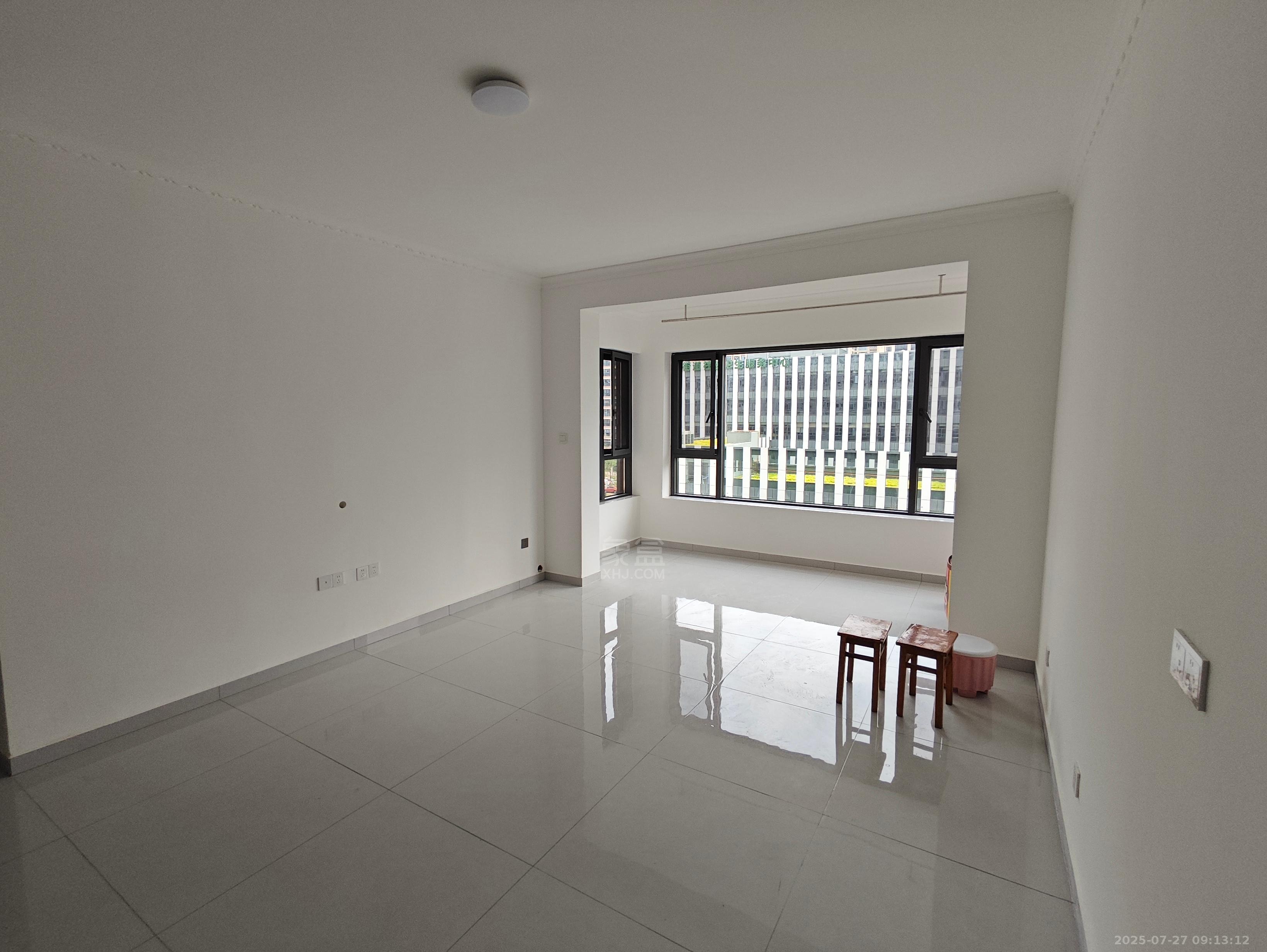 西郡佳园 3室1厅2卫 1800.0元/月 西郡佳园 3室1厅2卫 1800.0元/月室内图