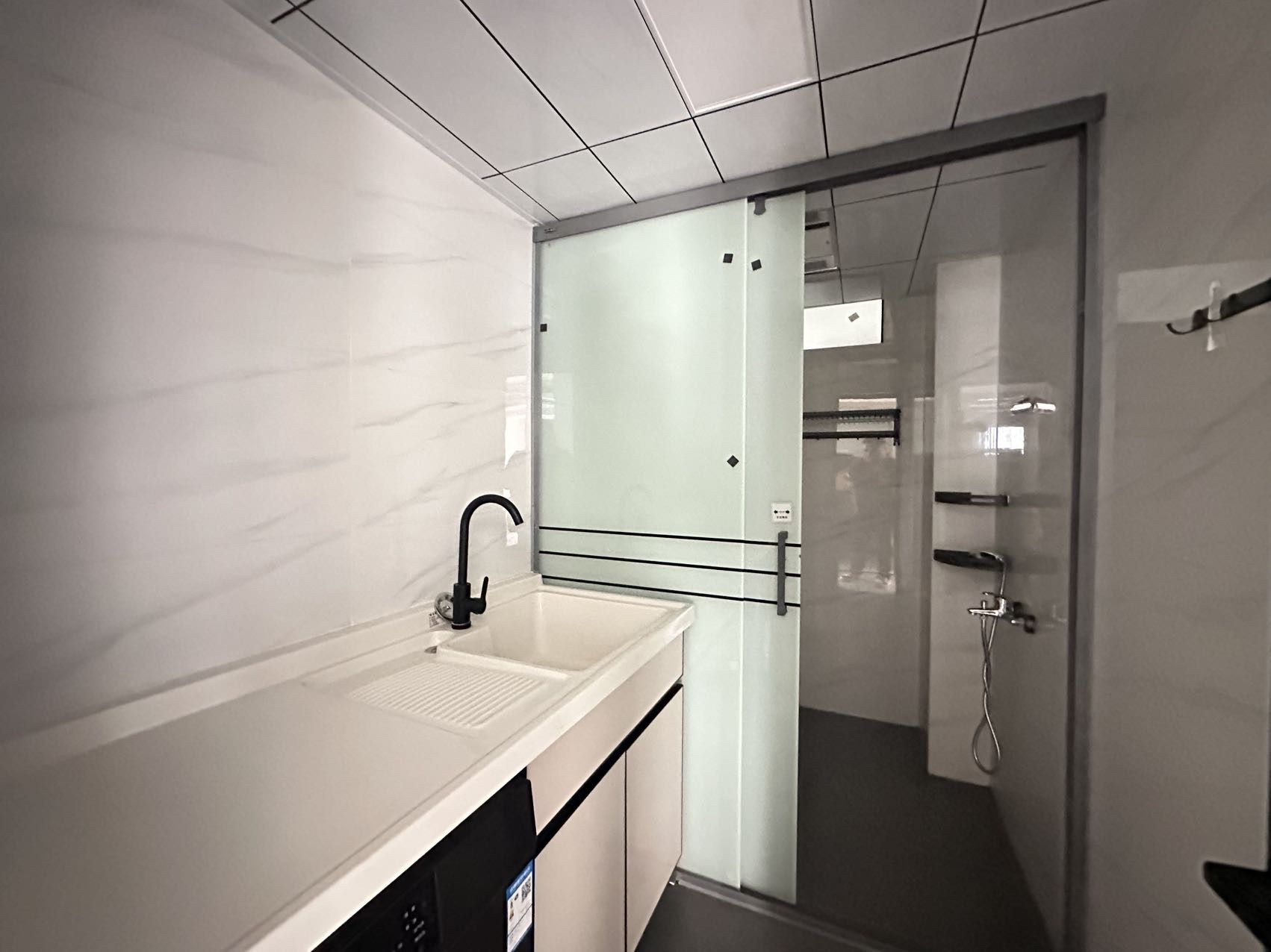 南门口安置小区二期 3室2厅1卫 2000.0元/月 南门口安置小区二期 3室2厅1卫 2000.0元/月室内图