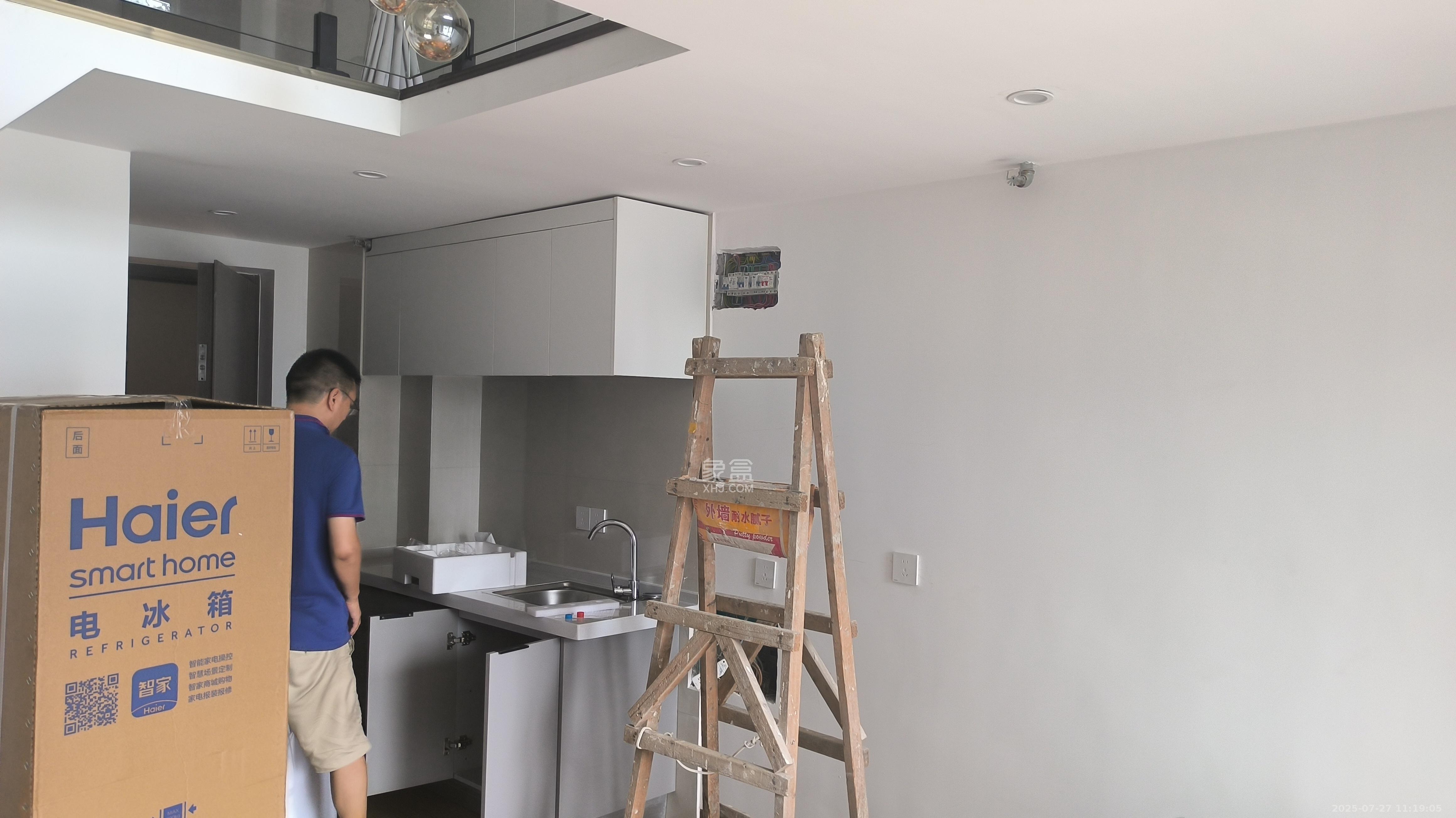 卓越中寰  2室1厅1卫    2500.0元/月室内图