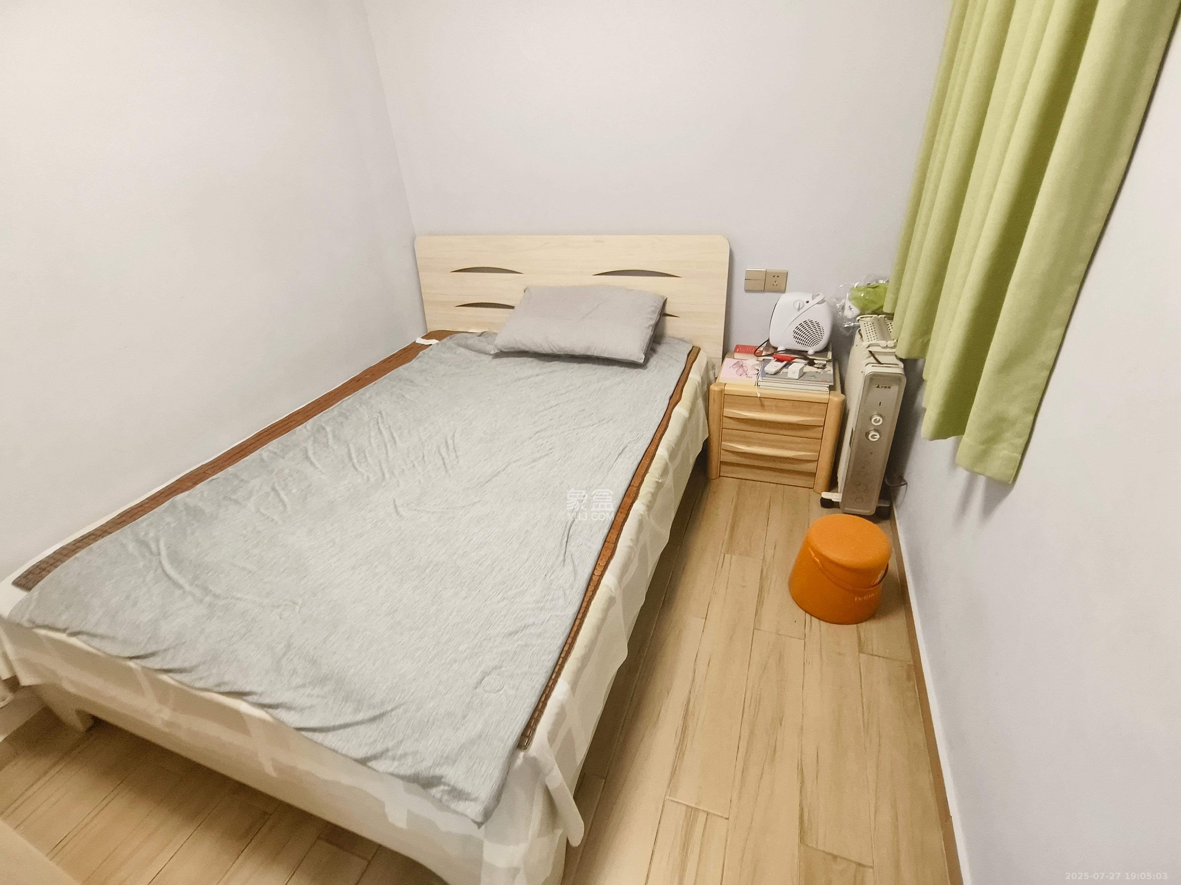 梅溪鑫苑名家  3室2厅1卫   2700.00元/月室内图