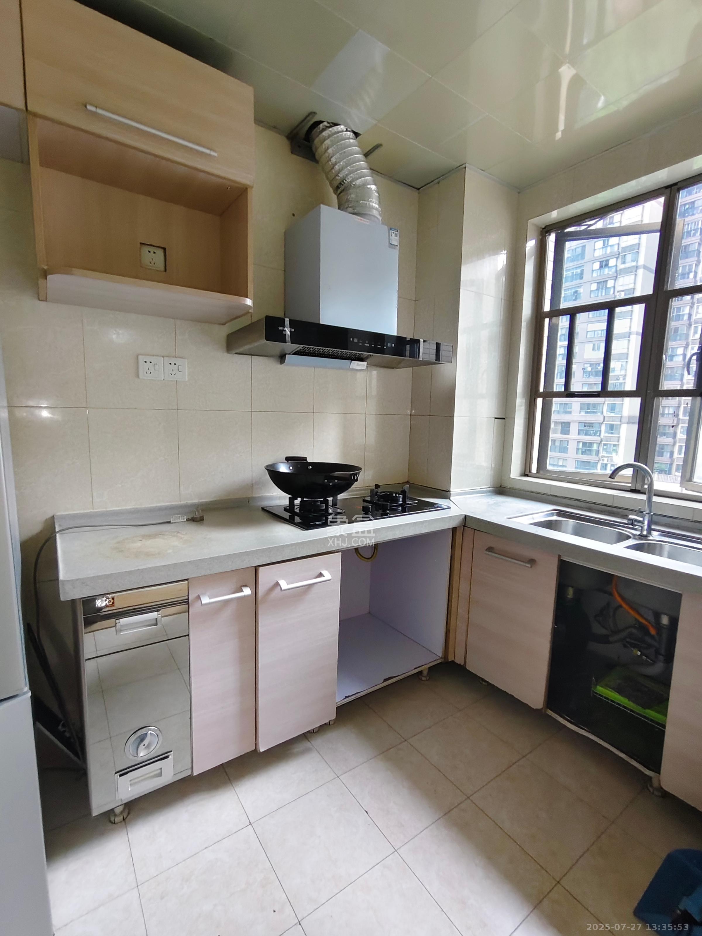 江山帝景雅典  3室2厅1卫    2200.0元/月 江山帝景雅典  3室2厅1卫    2200.0元/月室内图