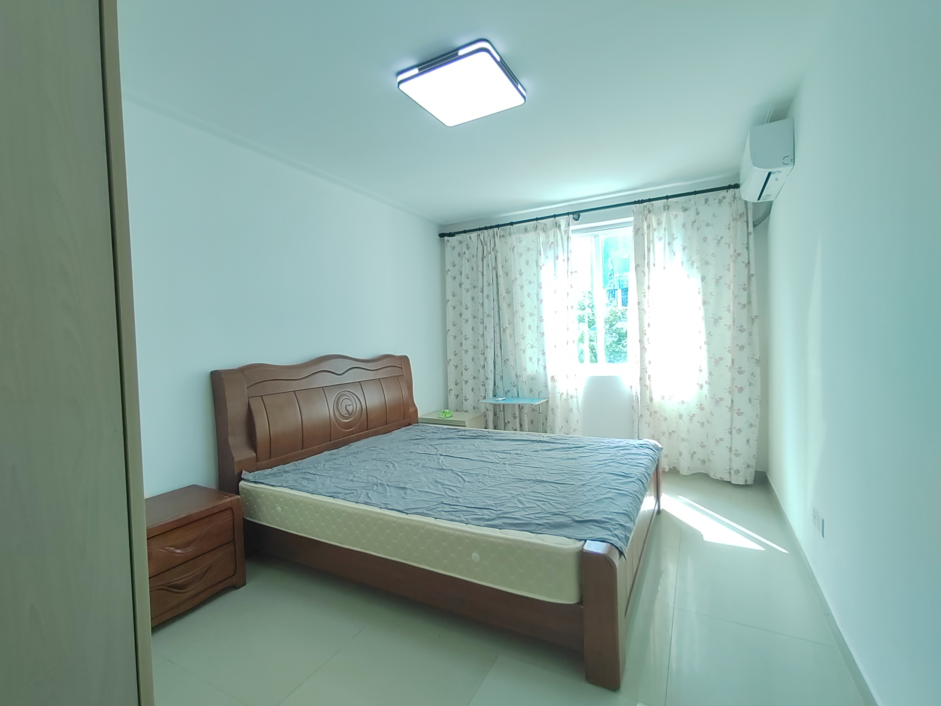 锦绣花园  2室2厅1卫    2400.0元/月 锦绣花园  2室2厅1卫    2400.0元/月室内图