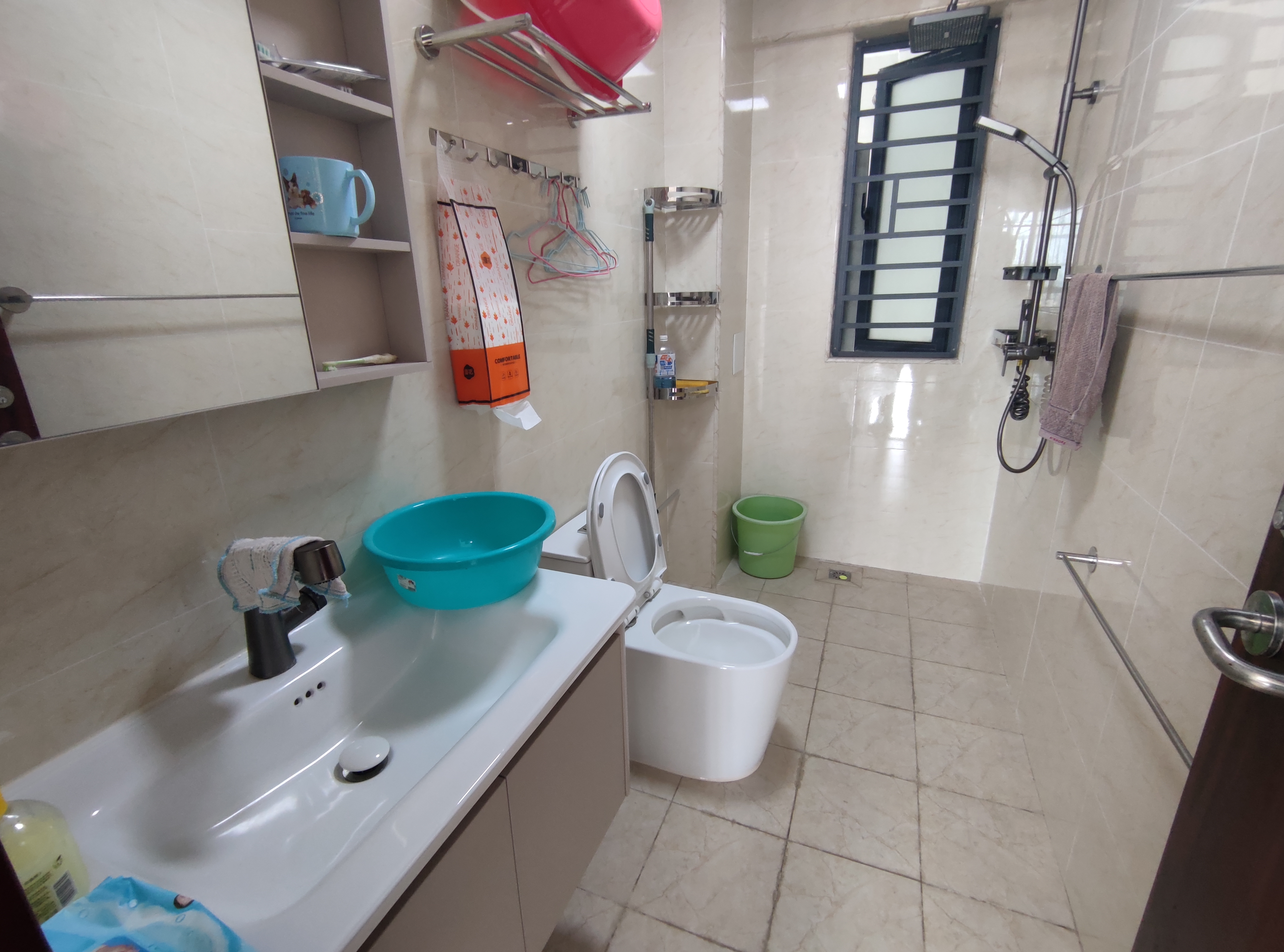 金龙苑  1室1厅1卫    62.4万 金龙苑  1室1厅1卫    62.4万室内图