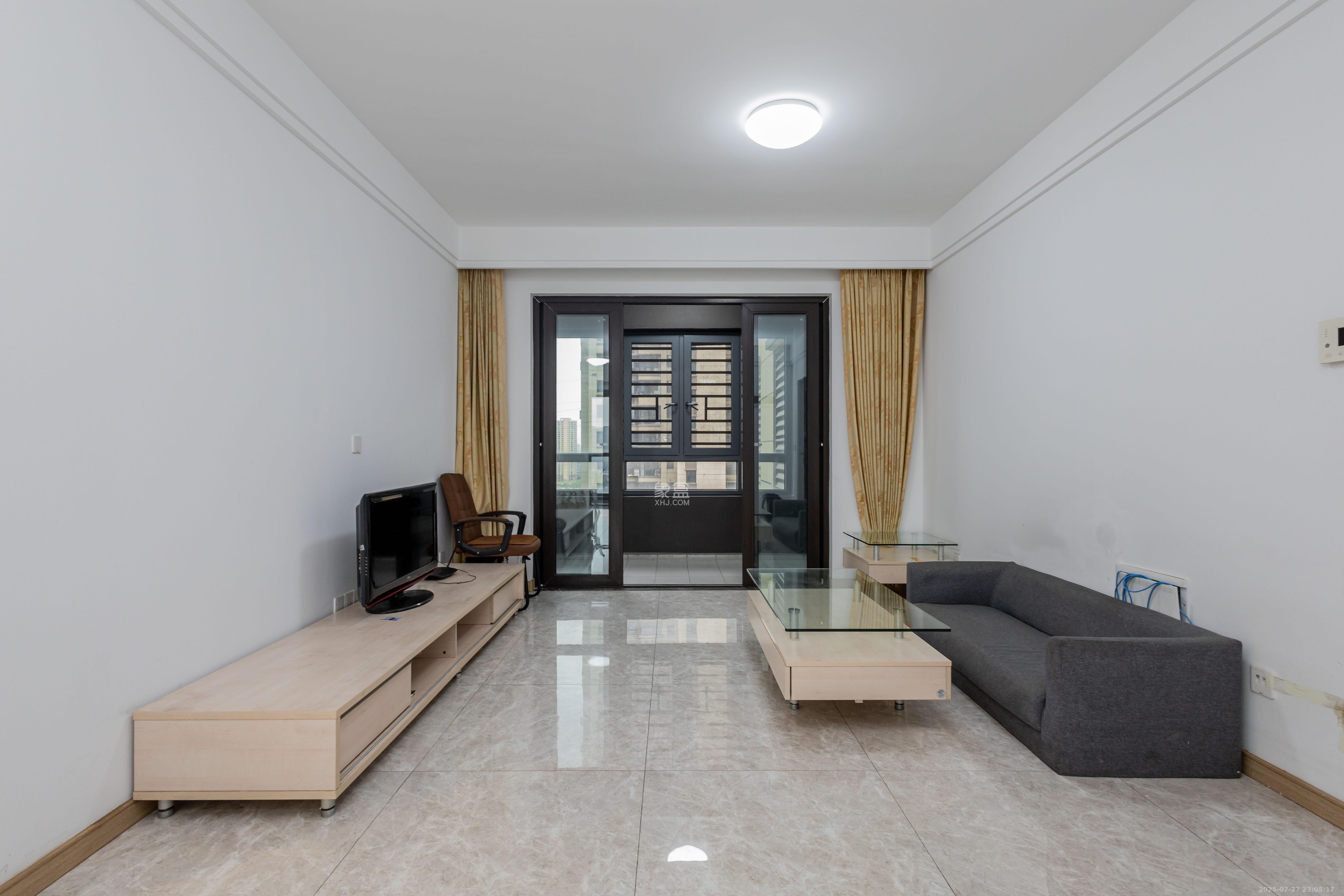 君合新城玺樾  3室2厅2卫    83.8万 君合新城玺樾  3室2厅2卫    83.8万客厅