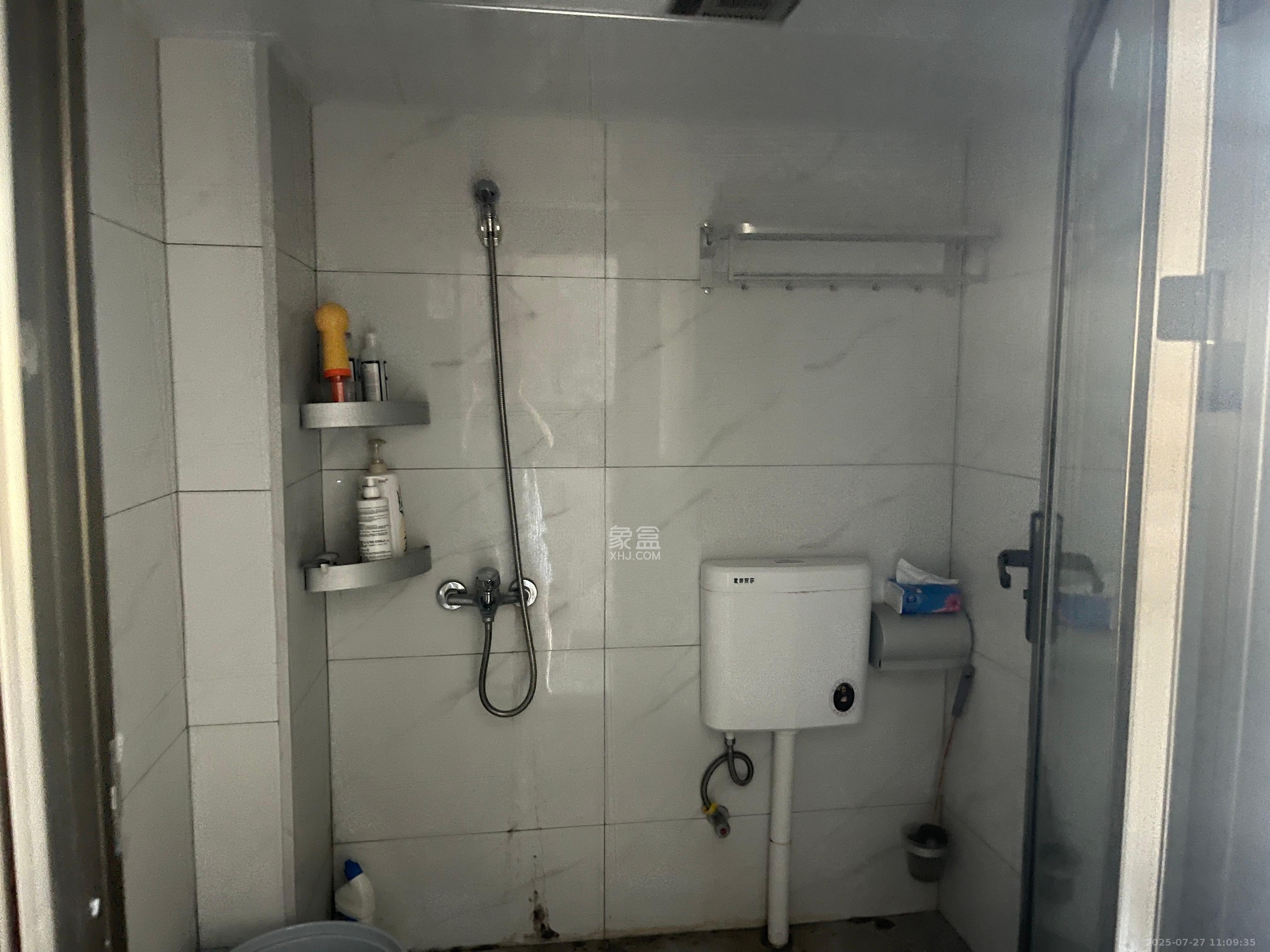 天麓轻奢国际  1室1厅1卫    1800.0元/月室内图