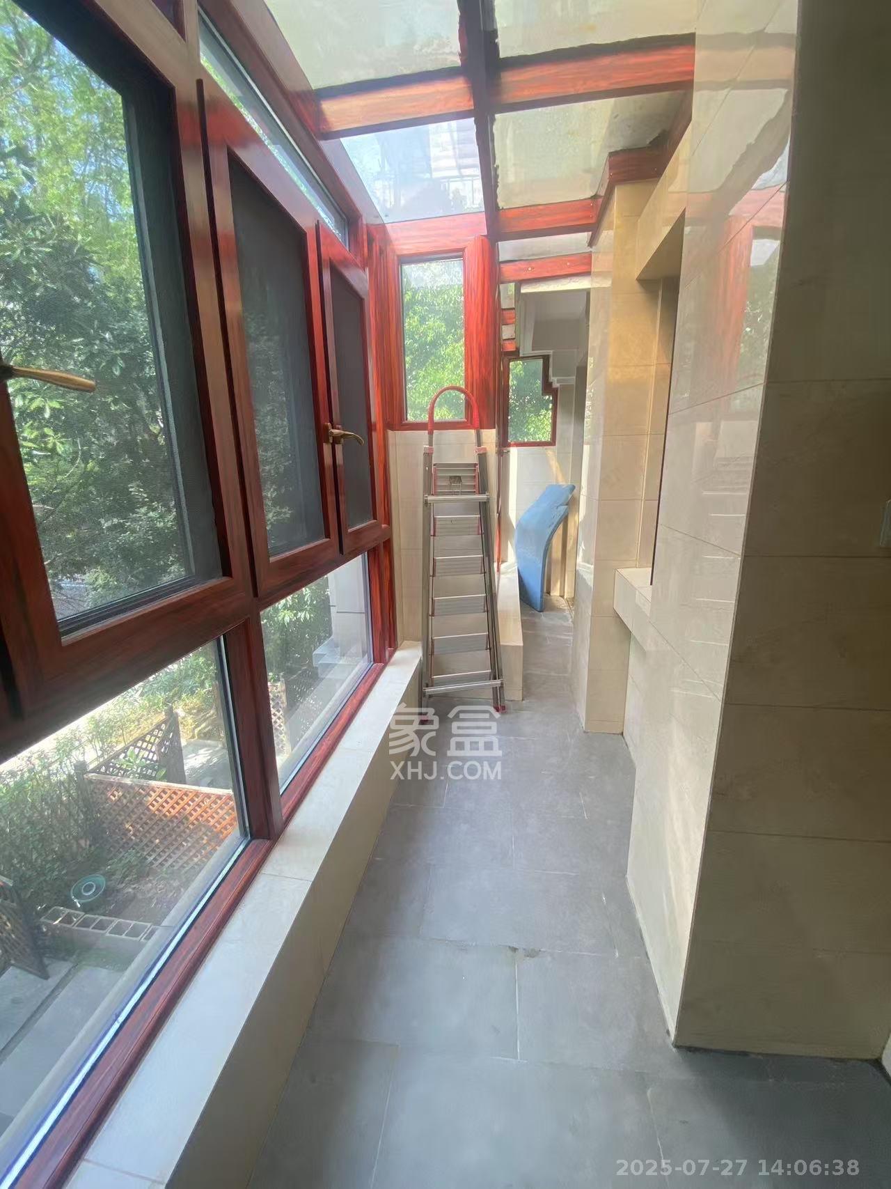 恒大御景天下城一期  3室2厅2卫    4200.0元/月室内图