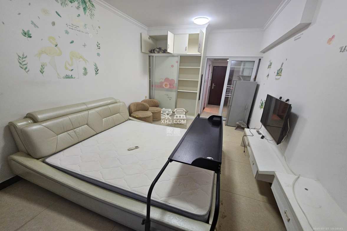 达美D6区 1室1厅1卫 1600.0元/月 达美D6区 1室1厅1卫 1600.0元/月室内图