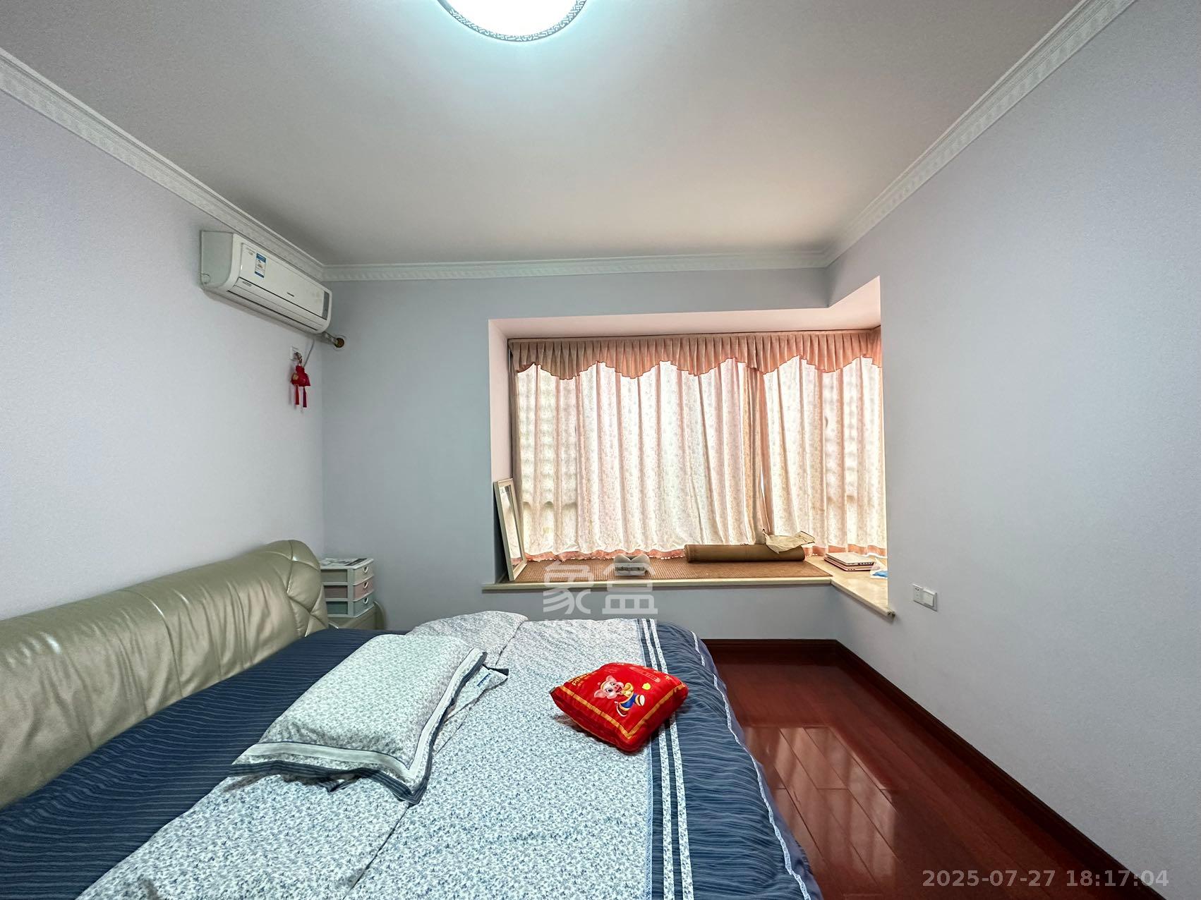 保利麓谷林语B区 3室2厅2卫 2800.0元/月 保利麓谷林语B区 3室2厅2卫 2800.0元/月室内图