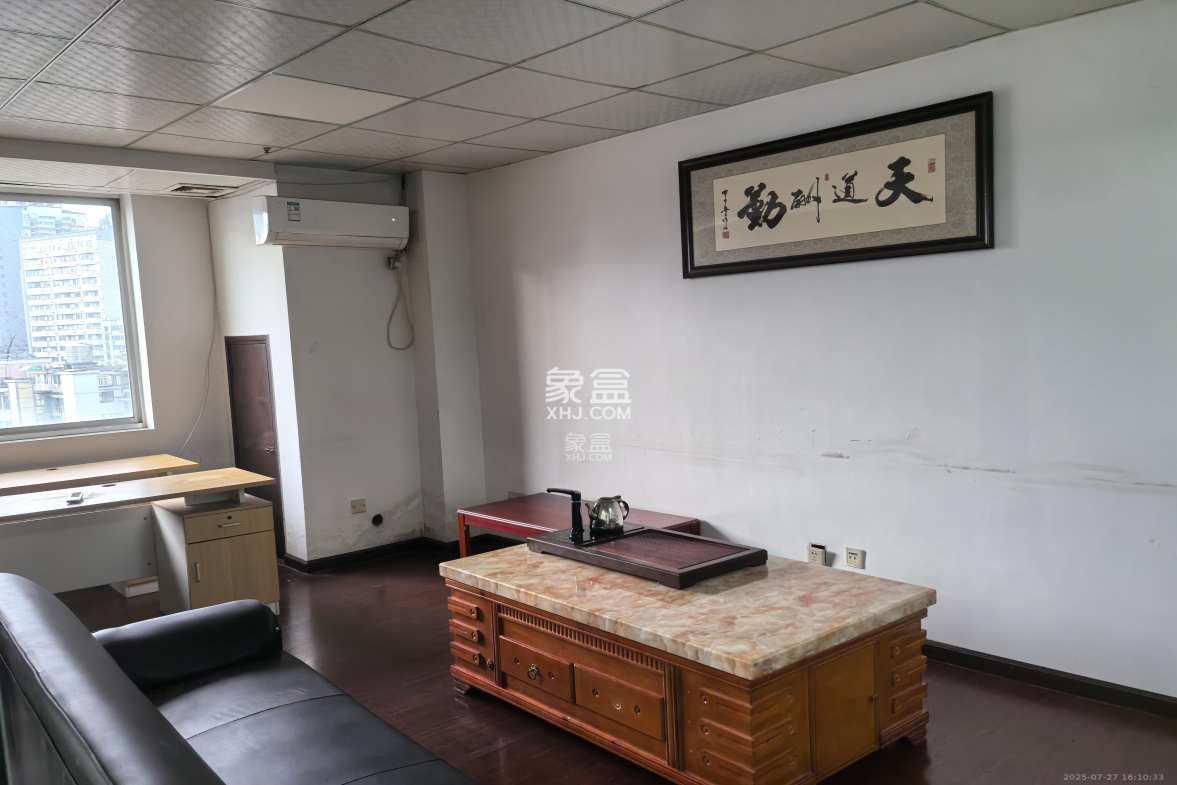 蓝色地标 3室2厅1卫 5000.0元/月 蓝色地标 3室2厅1卫 5000.0元/月室内图