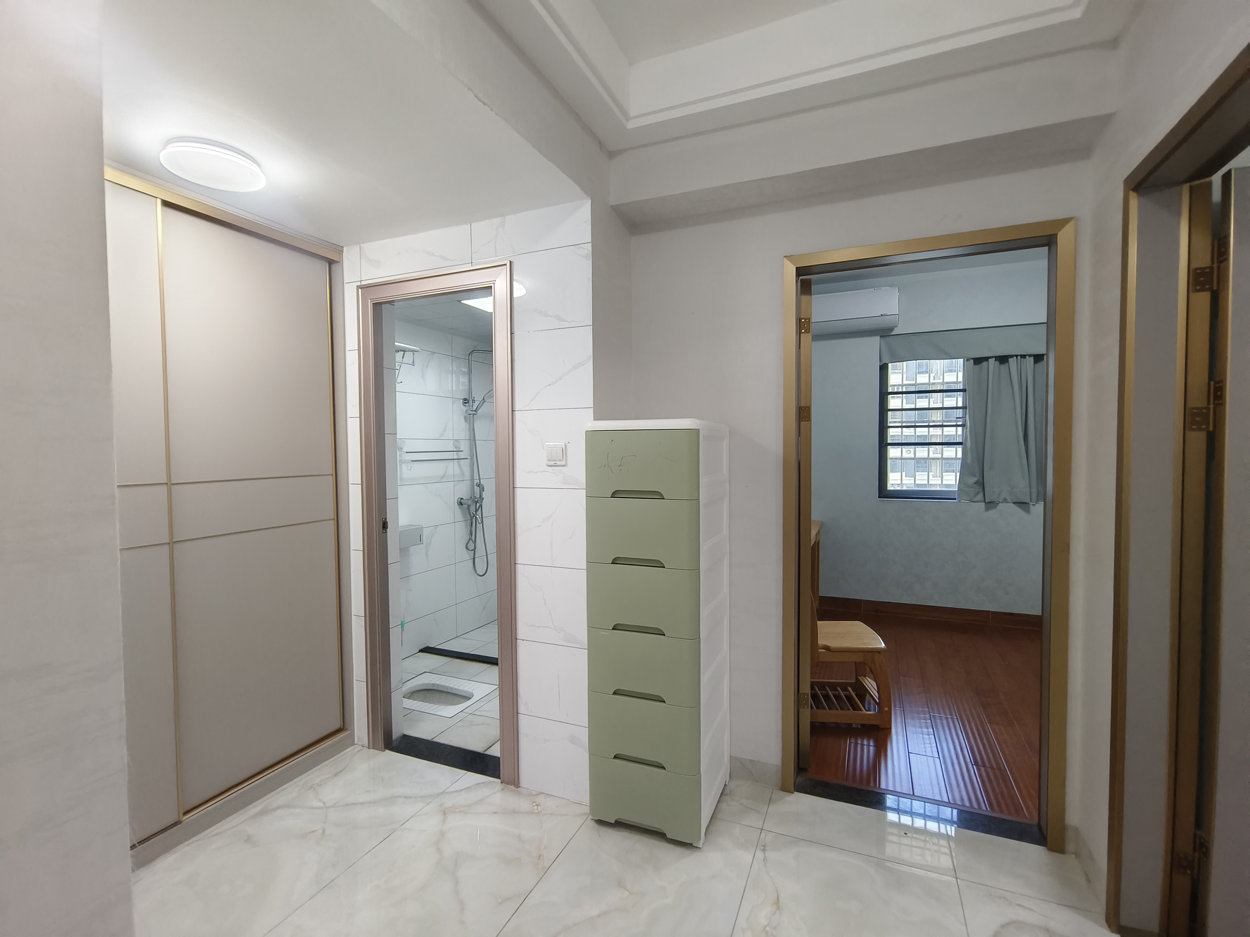 国兴城(B区) 4室2厅2卫 6800.0元/月 国兴城(B区) 4室2厅2卫 6800.0元/月室内图