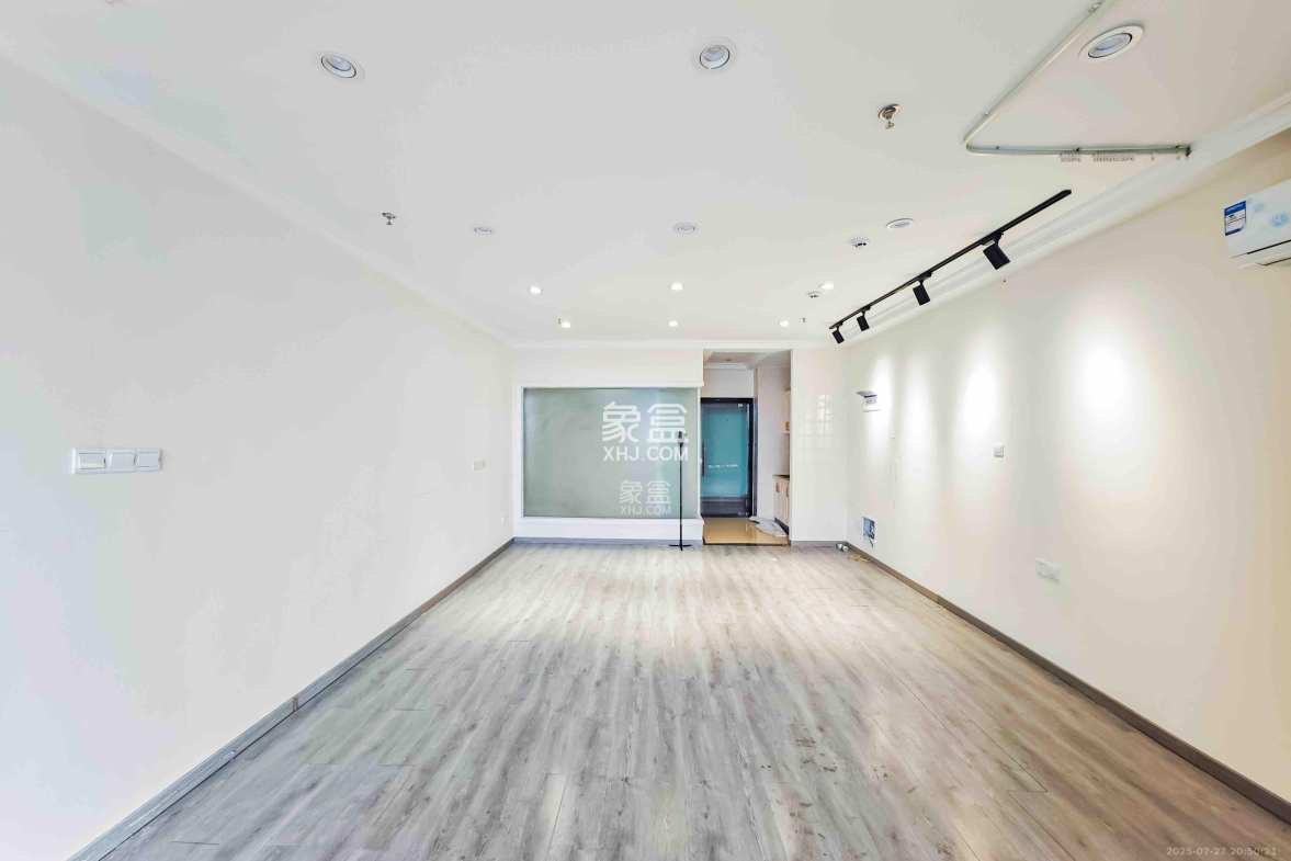 五江天街北区  1室1厅1卫    1500.0元/月 五江天街北区  1室1厅1卫    1500.0元/月室内图