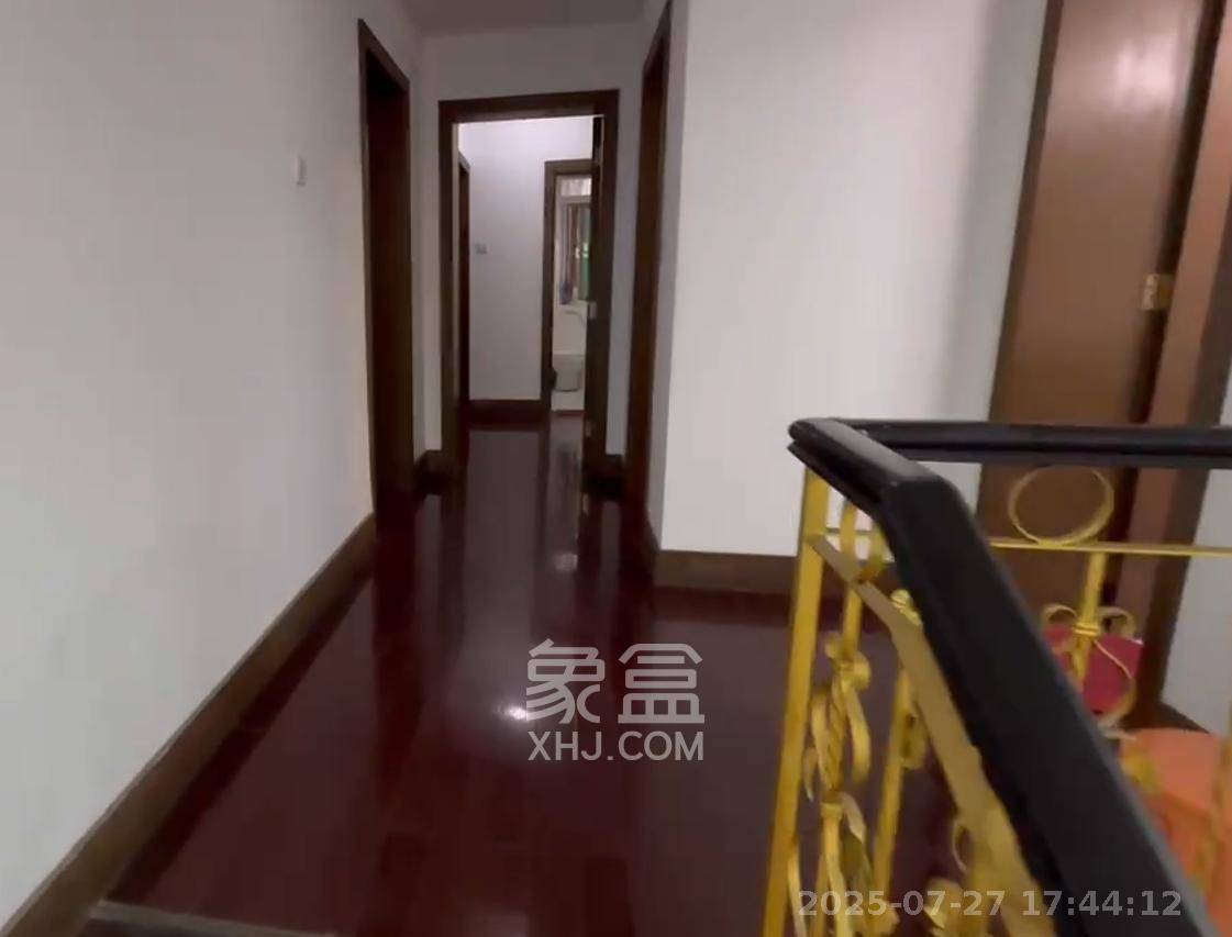 名都花园  4室2厅2卫    4500.0元/月 名都花园  4室2厅2卫    4500.0元/月室内图