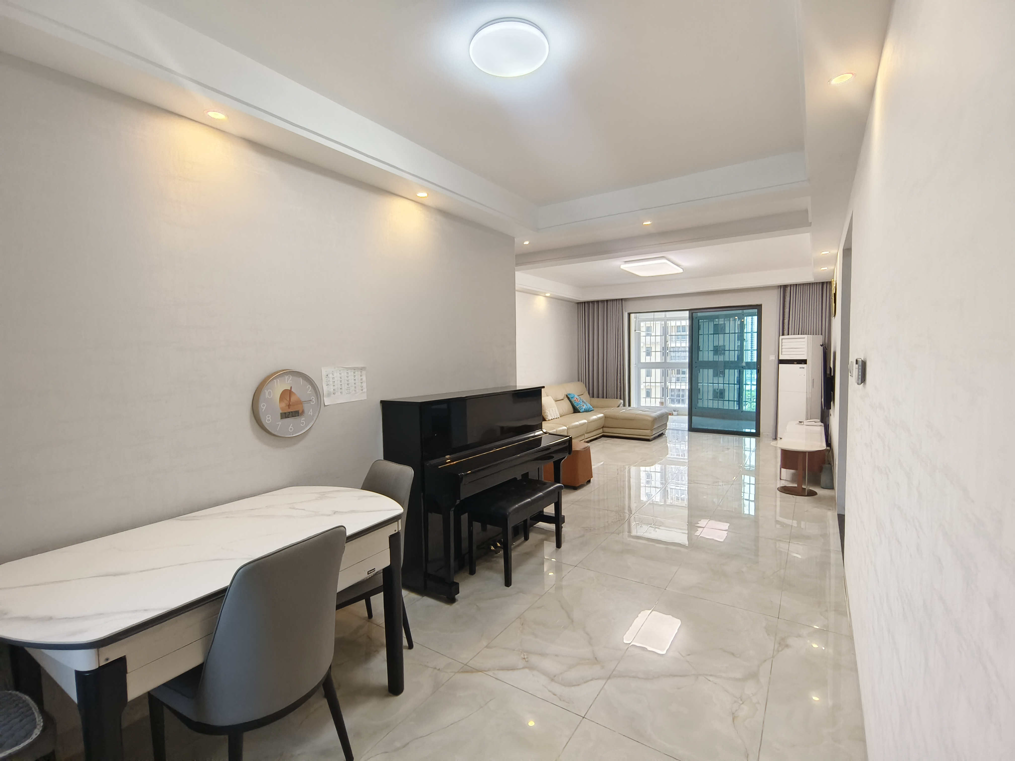 国兴城(B区) 4室2厅2卫 6800.0元/月 国兴城(B区) 4室2厅2卫 6800.0元/月室内图