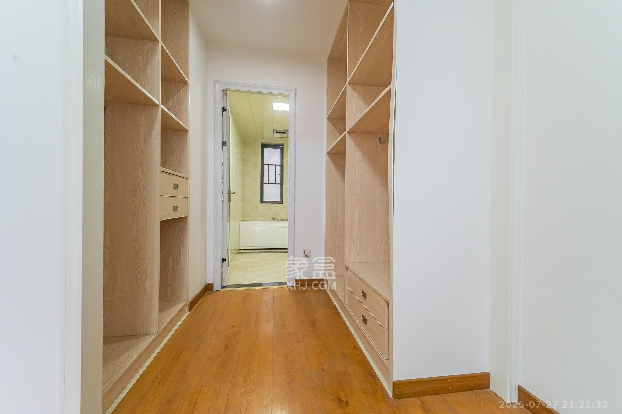 恒基凯旋门三期  4室2厅2卫    122.8万其他