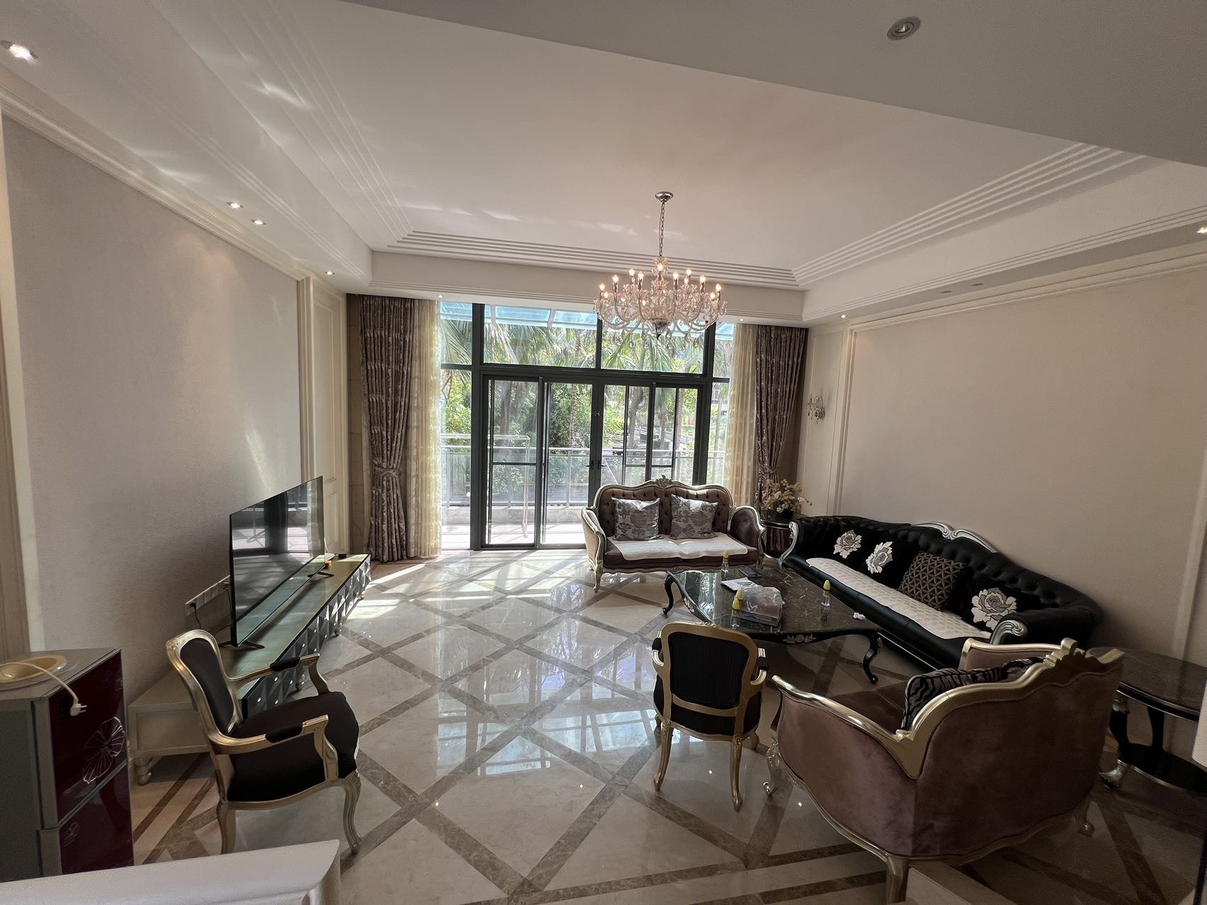 龙墅湾  6室4厅3卫    30000.0元/月 龙墅湾  6室4厅3卫    30000.0元/月室内图