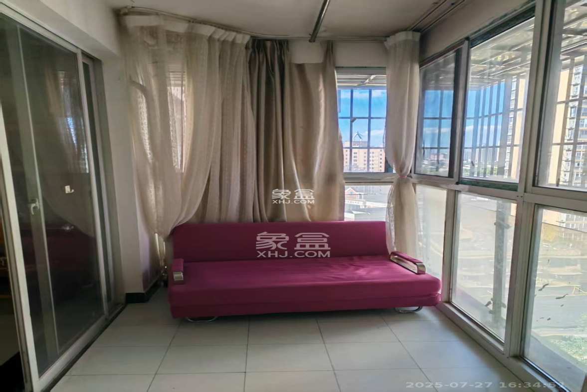 银轩铭誉(四海怡家) 1室1厅1卫 2300.0元/月 银轩铭誉(四海怡家) 1室1厅1卫 2300.0元/月室内图