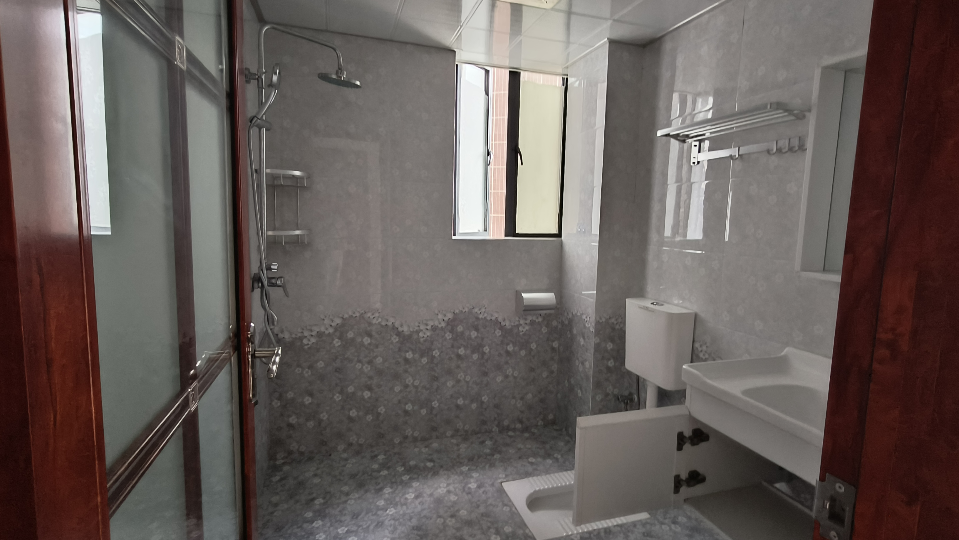 南门口安置小区一期 3室2厅2卫 1833.0元/月 南门口安置小区一期 3室2厅2卫 1833.0元/月室内图