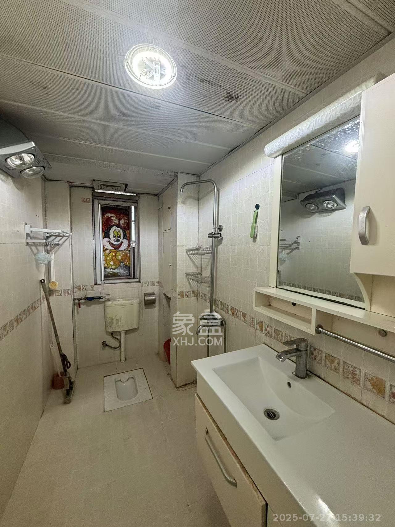 长铁高层  3室1厅1卫   2200.00元/月室内图