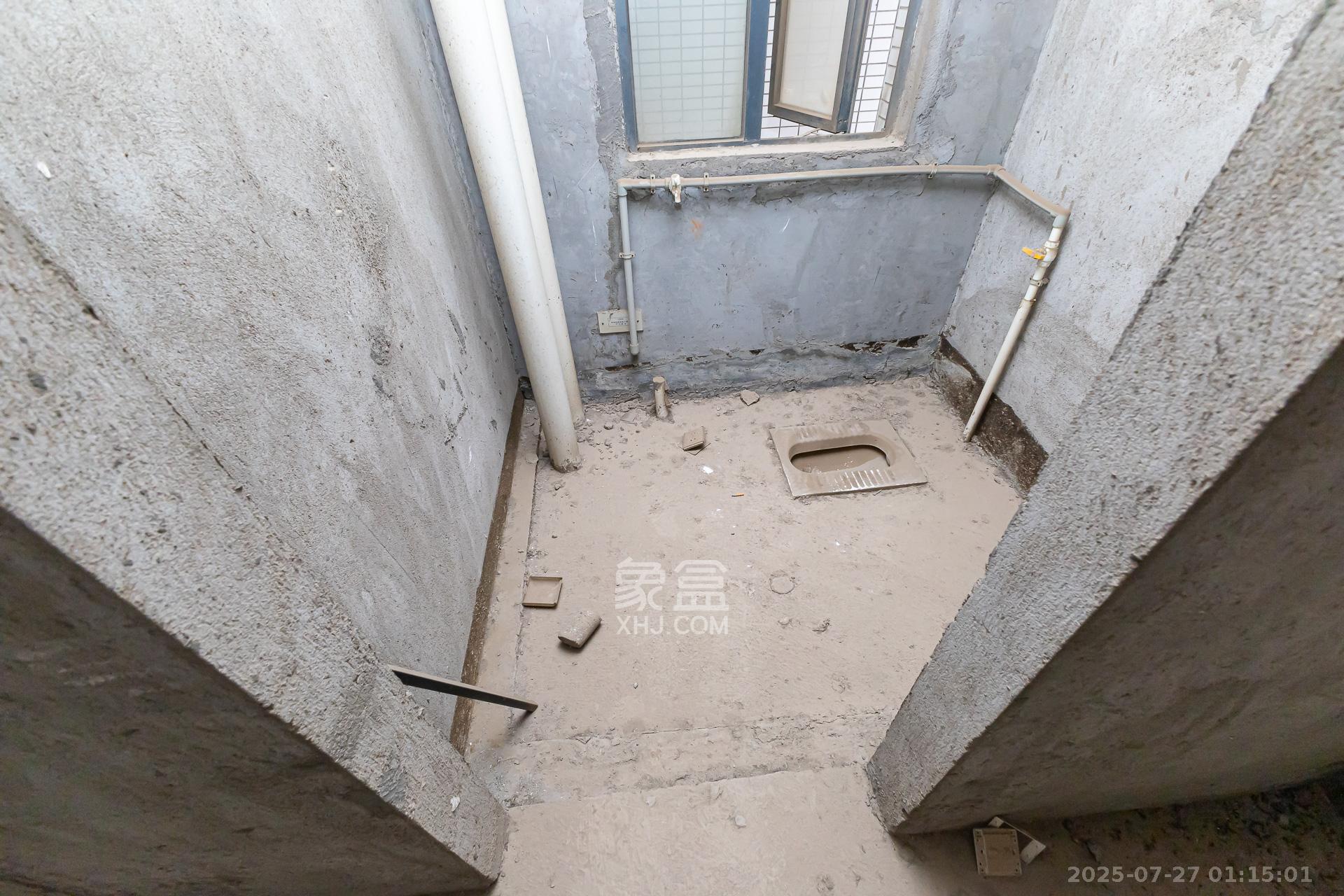 浩龙音乐界  3室2厅2卫    49.8万 浩龙音乐界  3室2厅2卫    49.8万卫生间