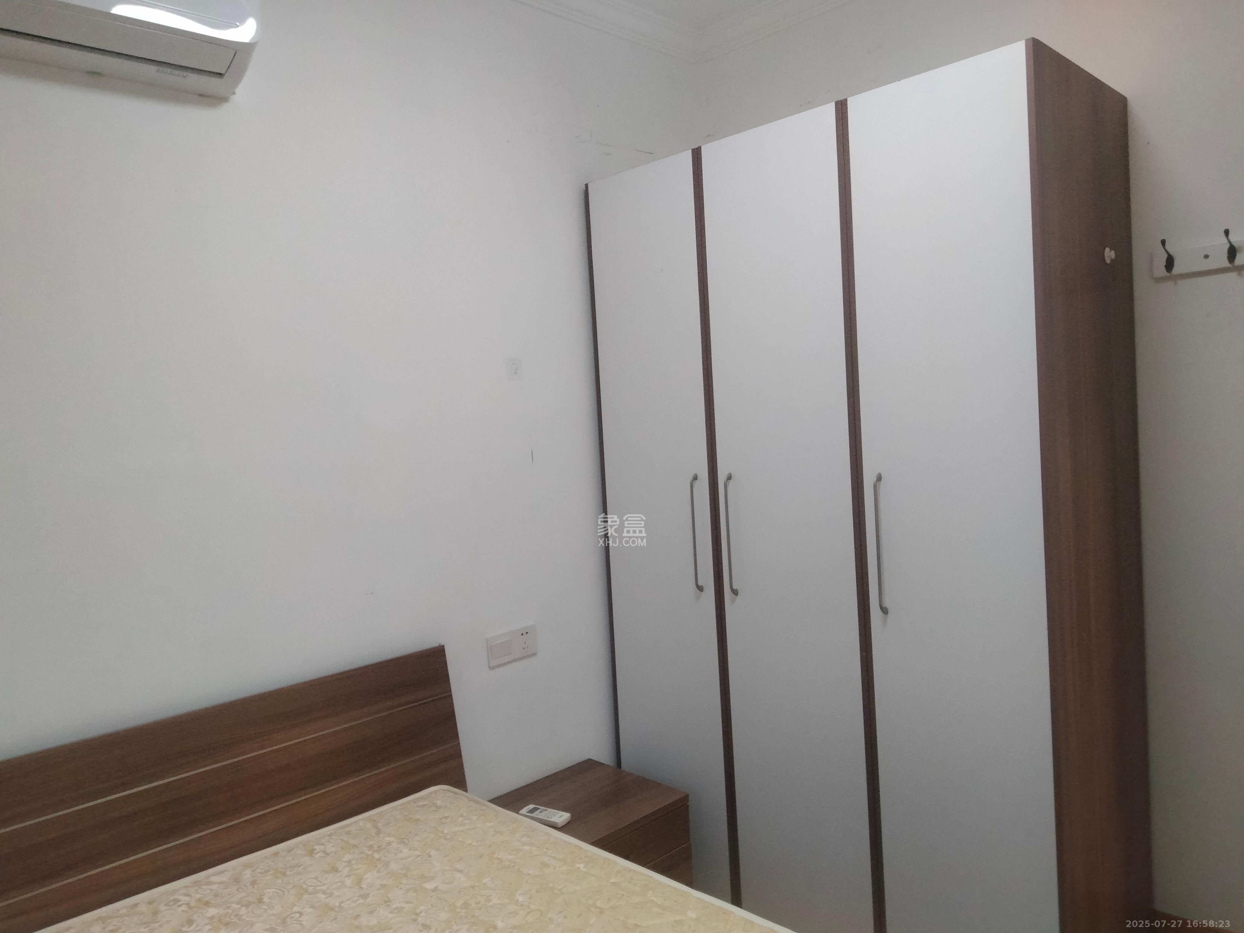 中建芙蓉嘉苑 3室2厅1卫 2200.0元/月 中建芙蓉嘉苑 3室2厅1卫 2200.0元/月室内图