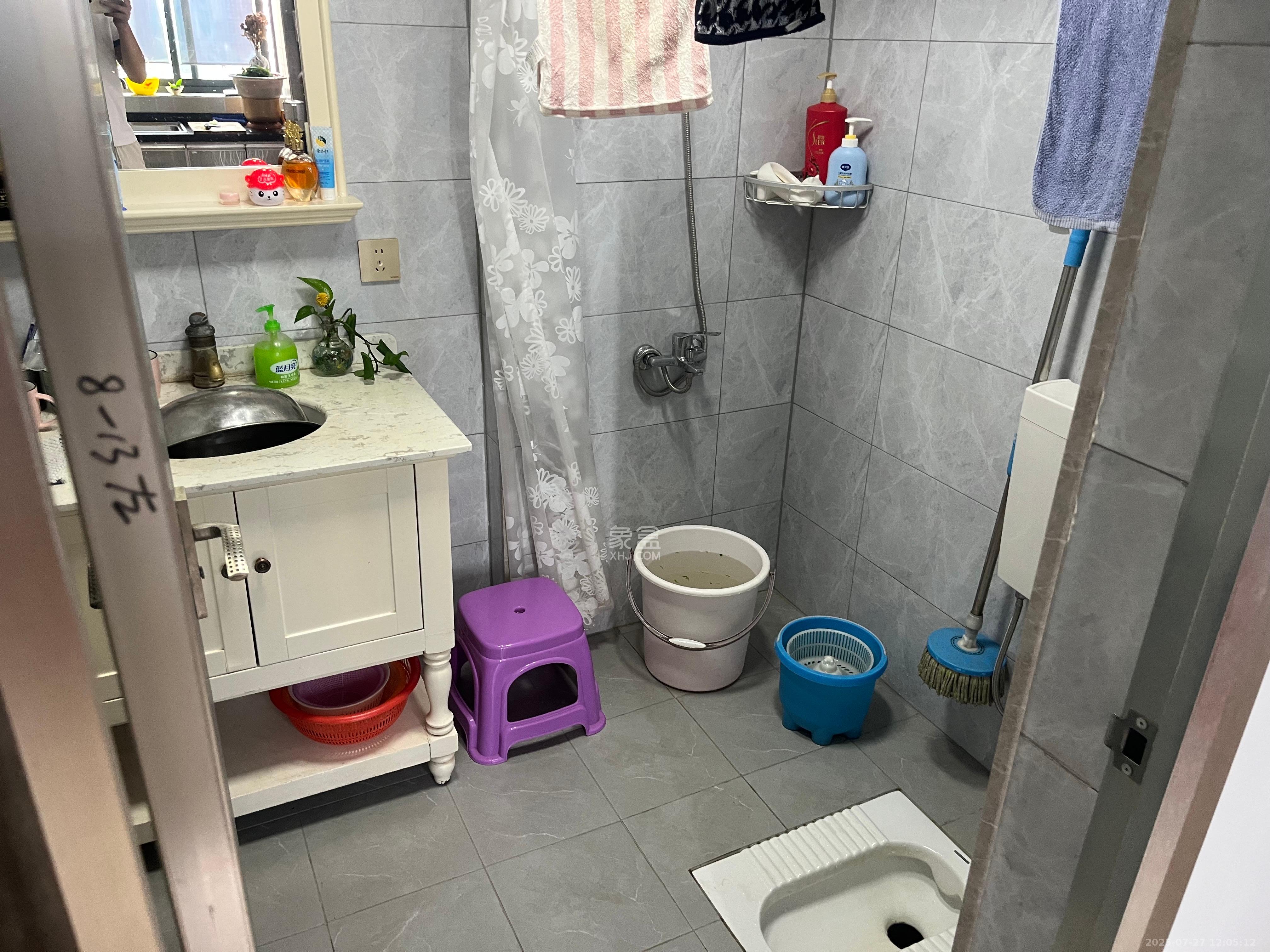 时代公馆 1室1厅1卫 1700.0元/月 时代公馆 1室1厅1卫 1700.0元/月室内图