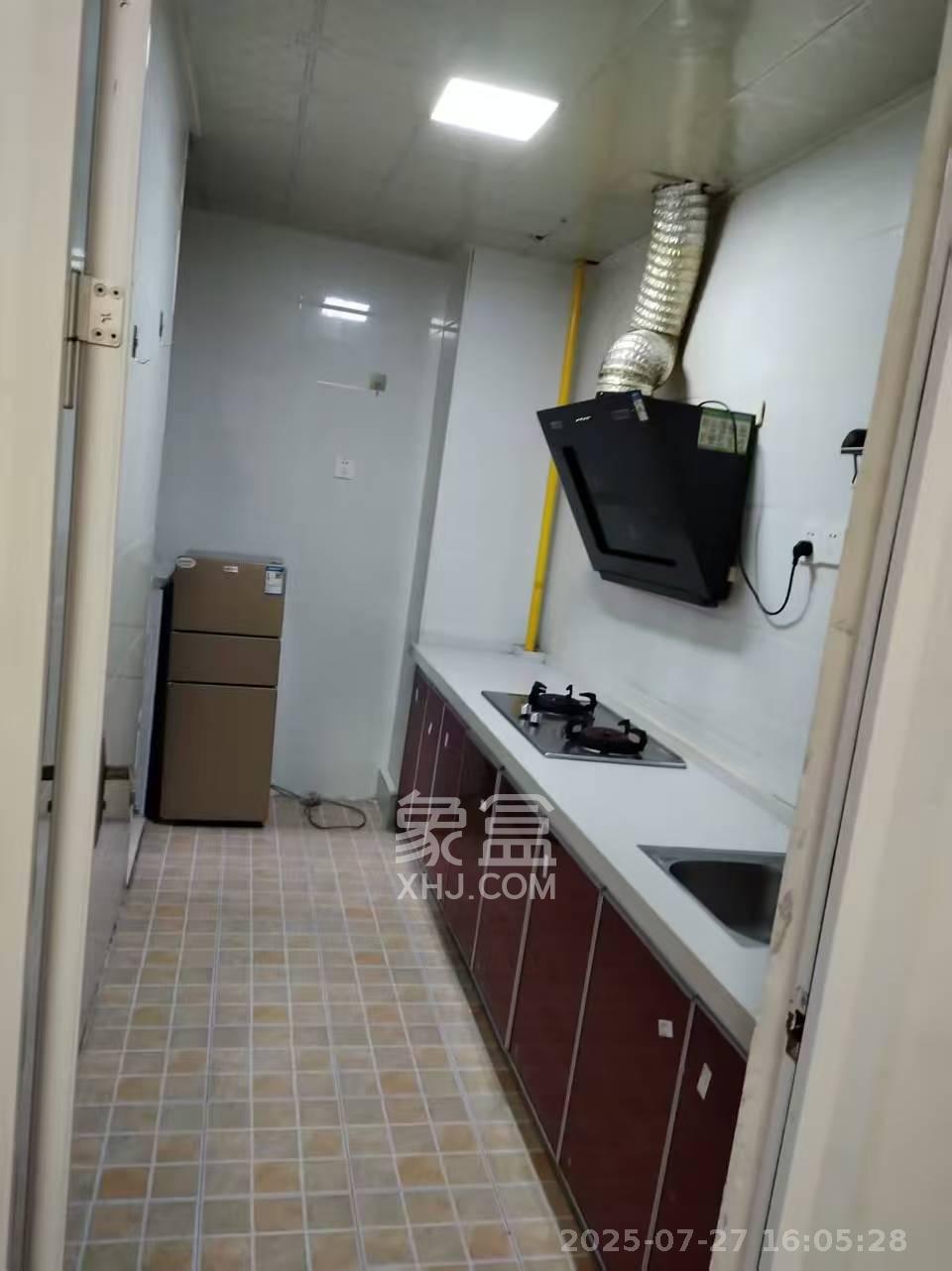 盛世耀凯 2室2厅1卫 1700.0元/月 盛世耀凯 2室2厅1卫 1700.0元/月室内图