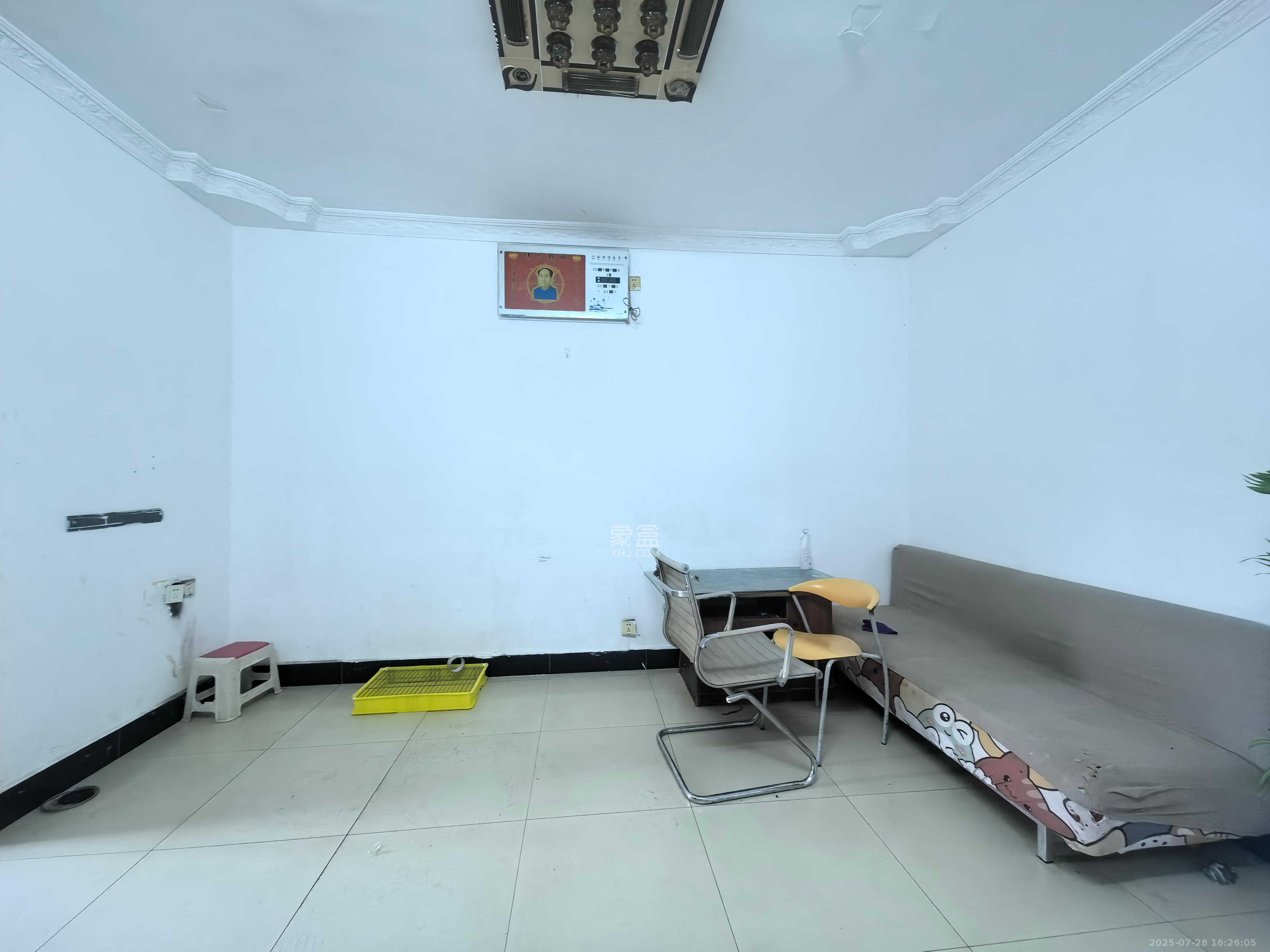 王家垅社区汽电(东风路六条巷) 2室1厅1卫 1000.0元/月 王家垅社区汽电(东风路六条巷) 2室1厅1卫 1000.0元/月室内图