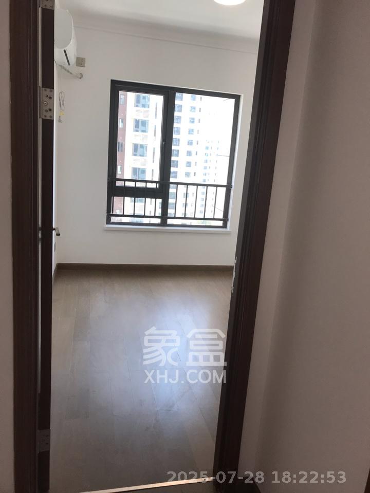 阳光城尚东湾蓝莓苑  5室2厅3卫    4200.0元/月室内图