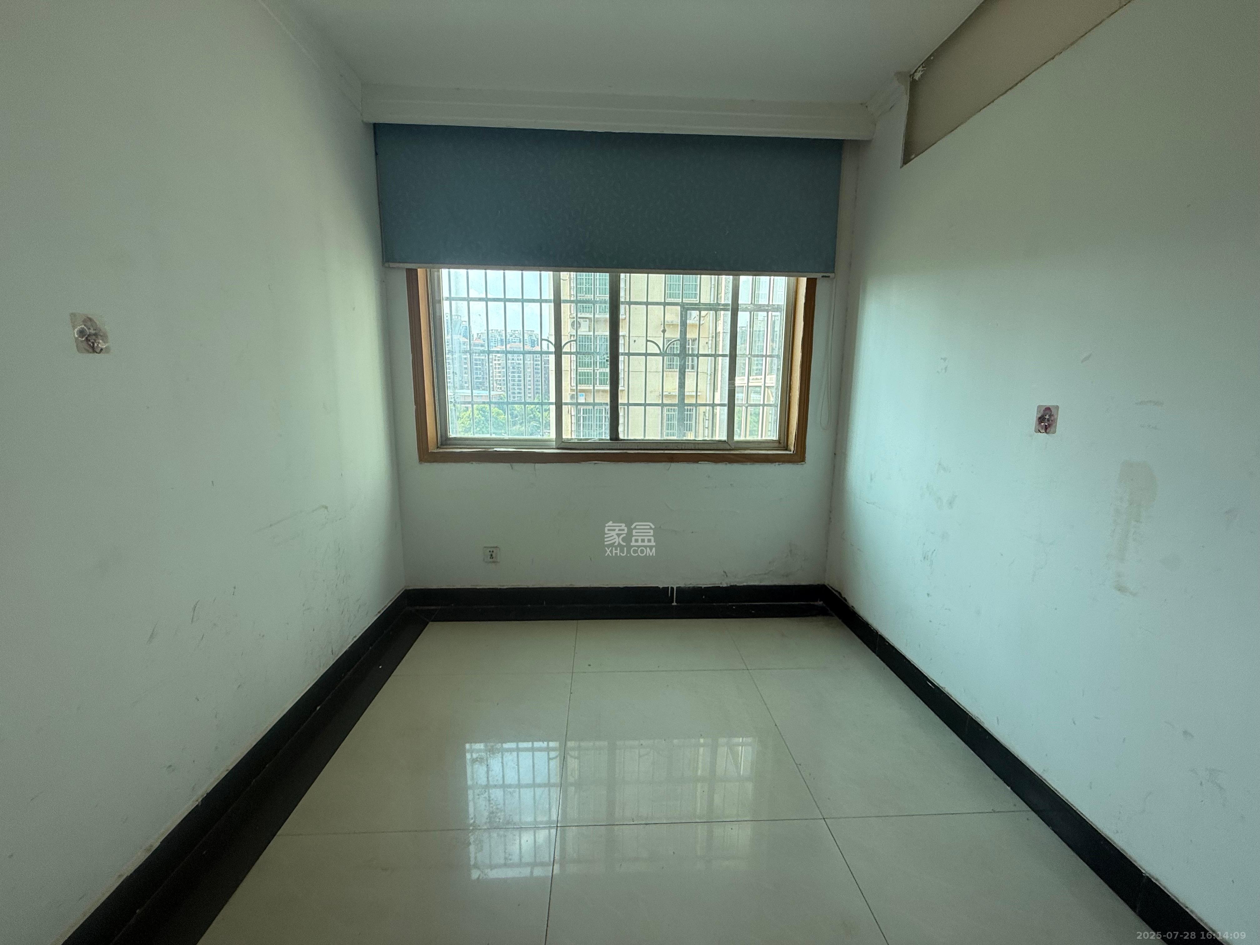 广泰家园 1室2厅1卫 1300.0元/月 广泰家园 1室2厅1卫 1300.0元/月室内图