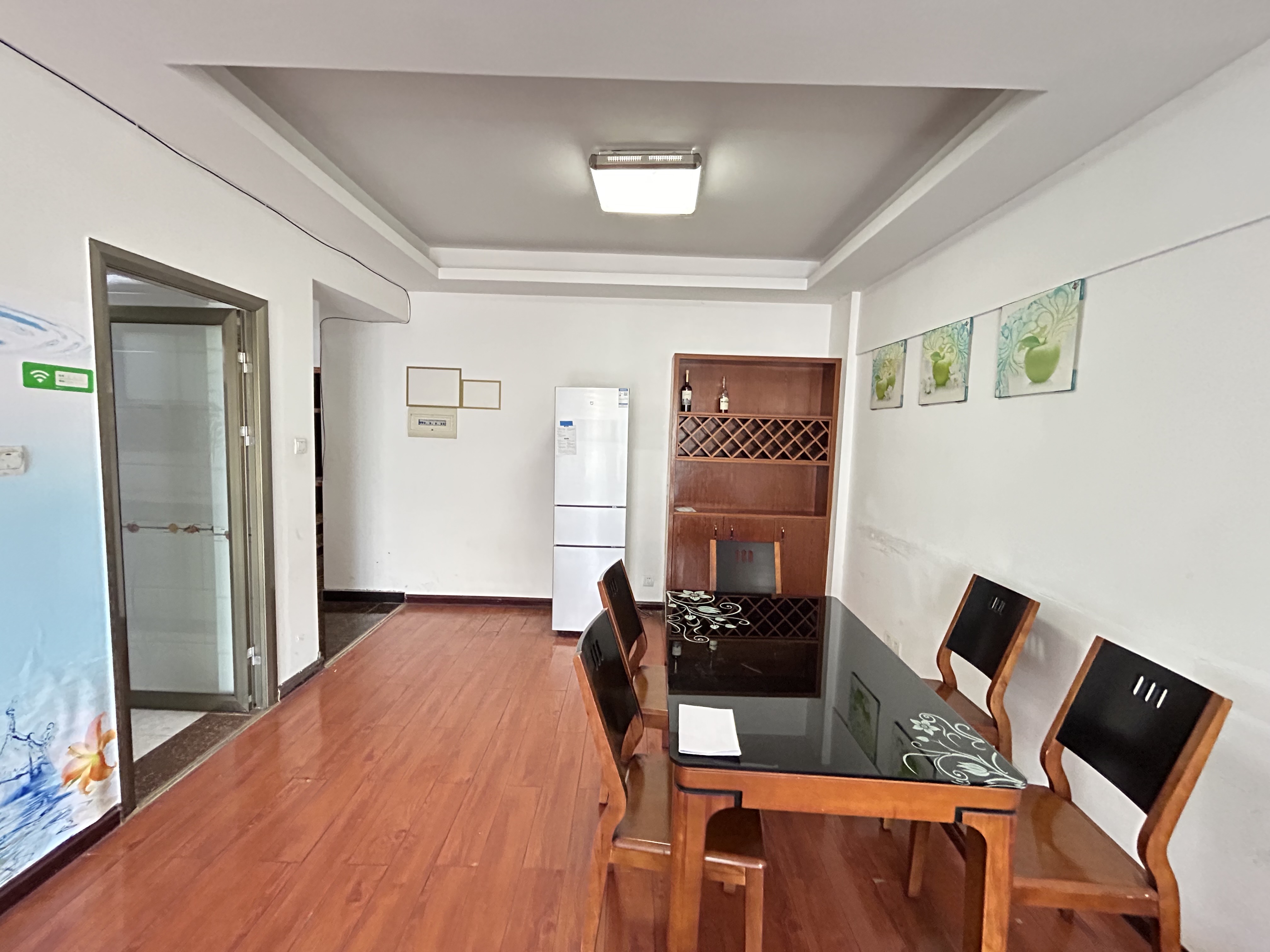 逸臣广场 1室0厅0卫 1666.0元/月 逸臣广场 1室0厅0卫 1666.0元/月室内图