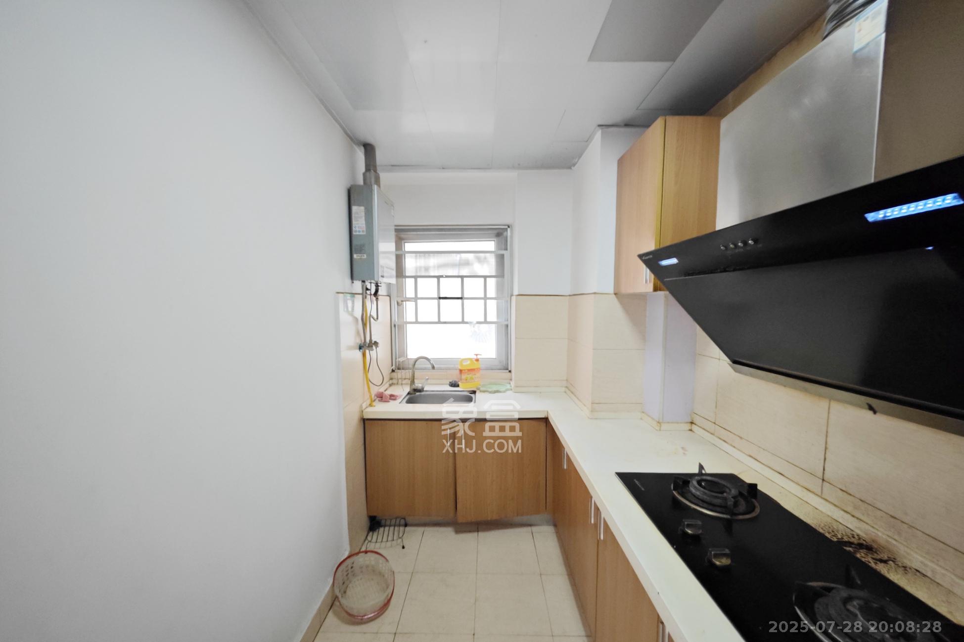 惠民景园(惠民锦园)  2室2厅1卫    50.0万 惠民景园(惠民锦园)  2室2厅1卫    50.0万厨房