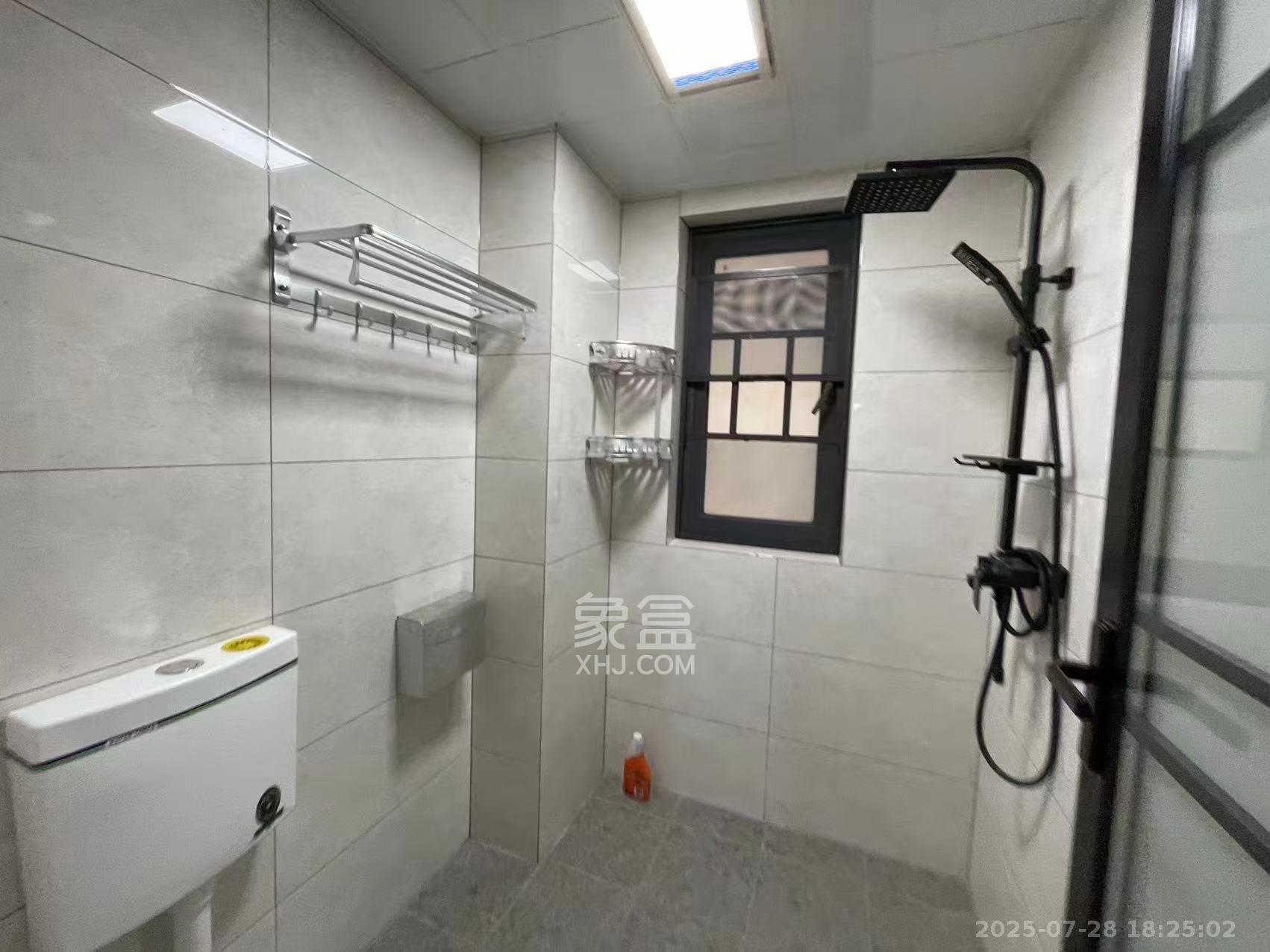 合能枫丹丽舍(柏悦名苑) 3室2厅2卫 3000.0元/月 合能枫丹丽舍(柏悦名苑) 3室2厅2卫 3000.0元/月室内图