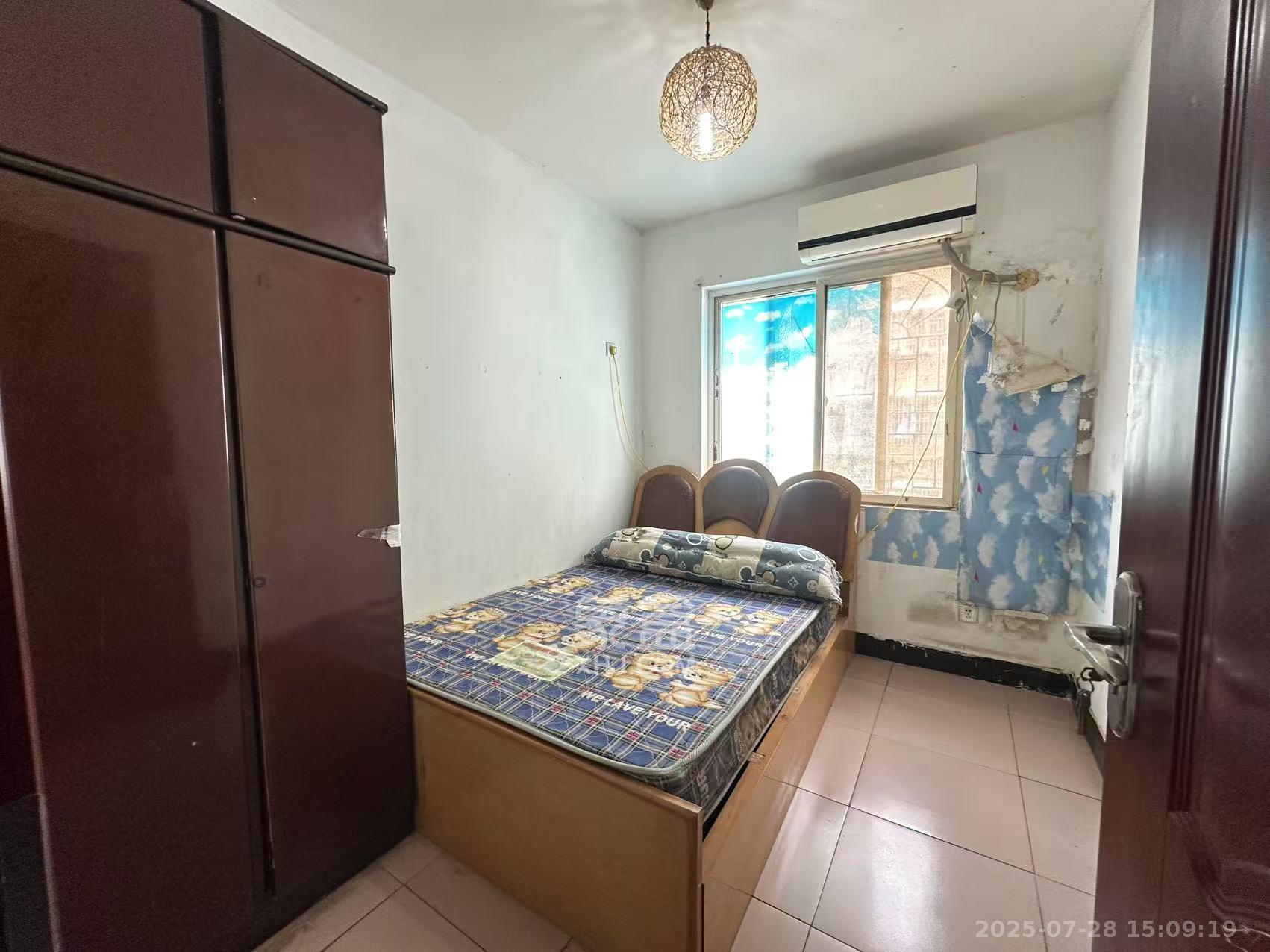 德政园 2室2厅1卫 1300.0元/月 德政园 2室2厅1卫 1300.0元/月室内图