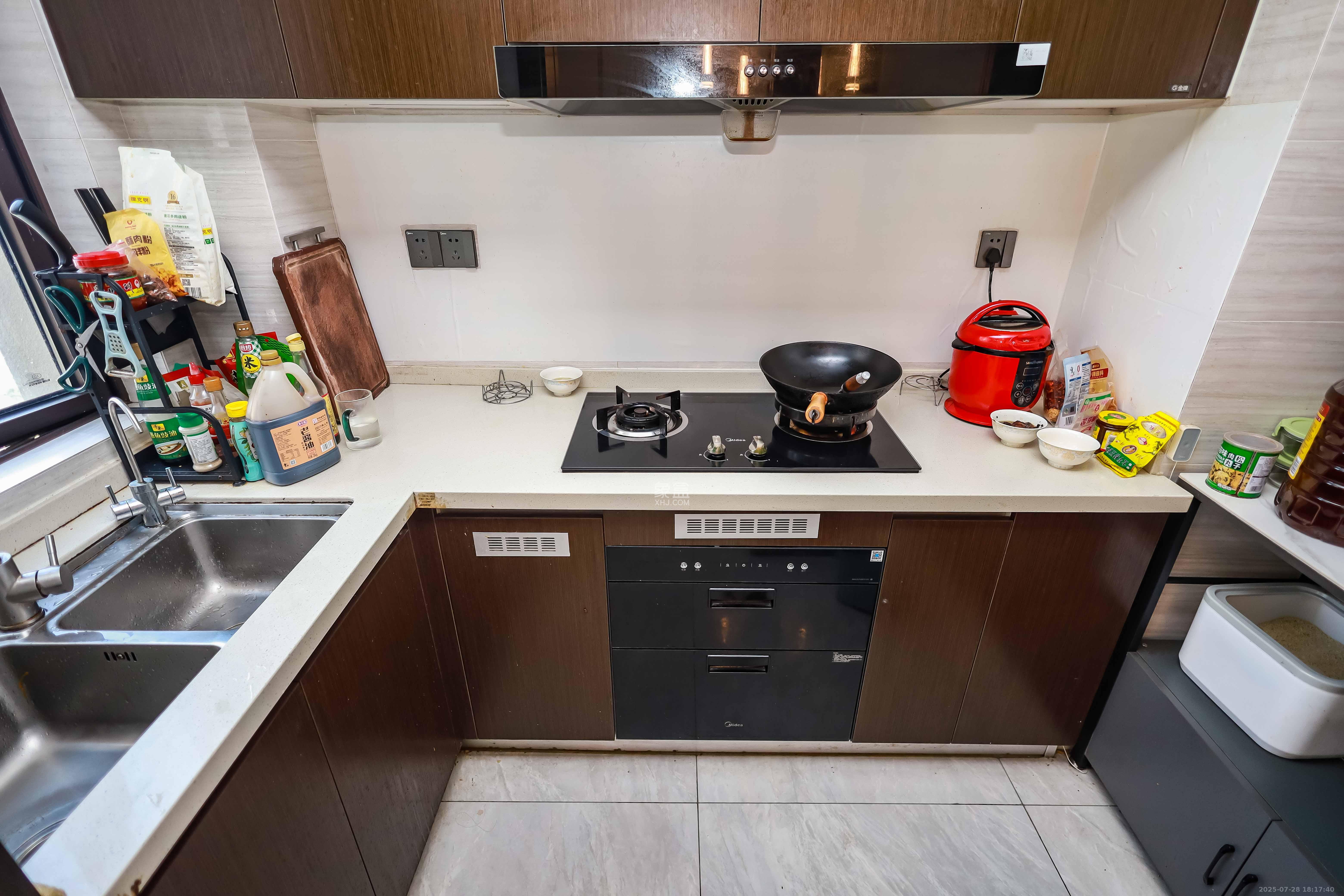 长沙美的麓府 4室2厅2卫 118.0万 长沙美的麓府 4室2厅2卫 118.0万厨房