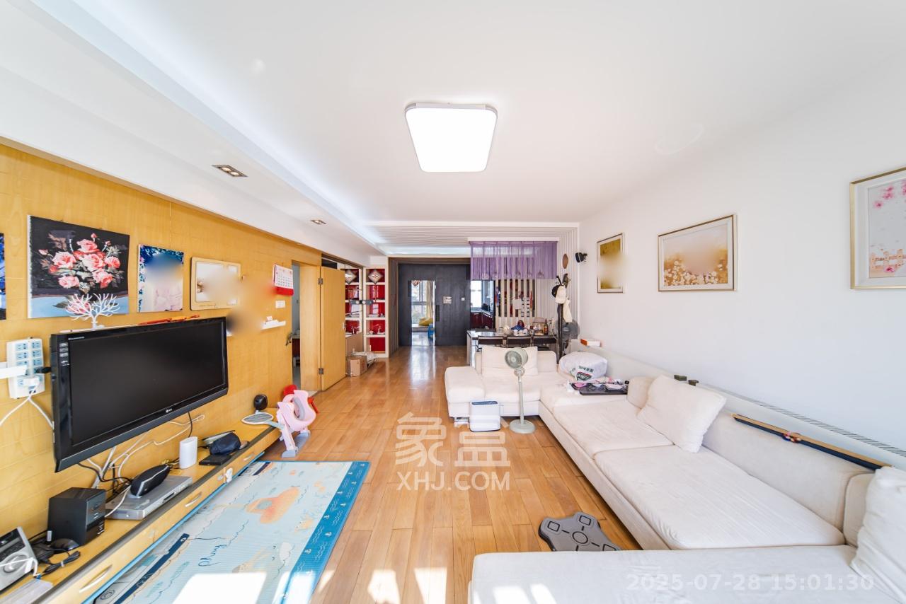 阳光100二期 3室2厅2卫 2600.0元/月 阳光100二期 3室2厅2卫 2600.0元/月室内图