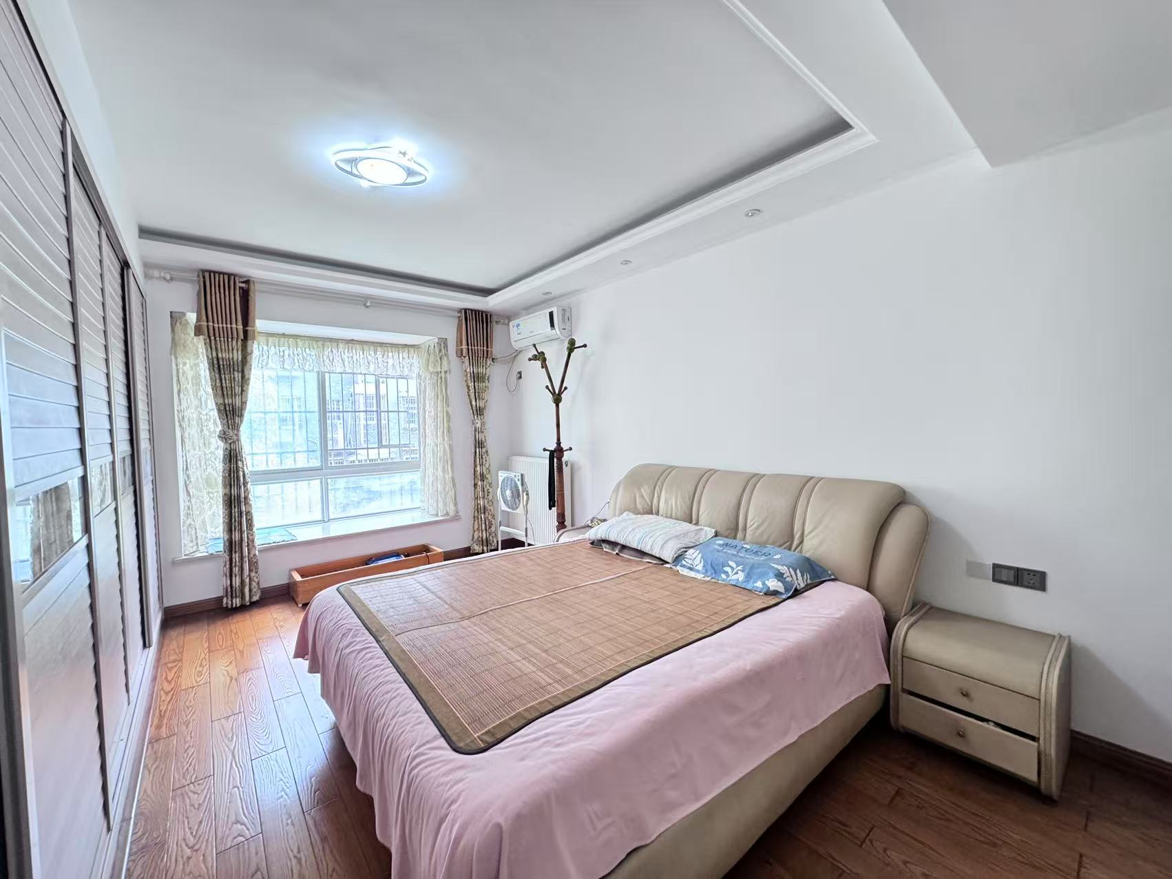 枫溪苑 4室2厅2卫 73.8万 枫溪苑 4室2厅2卫 73.8万室内图