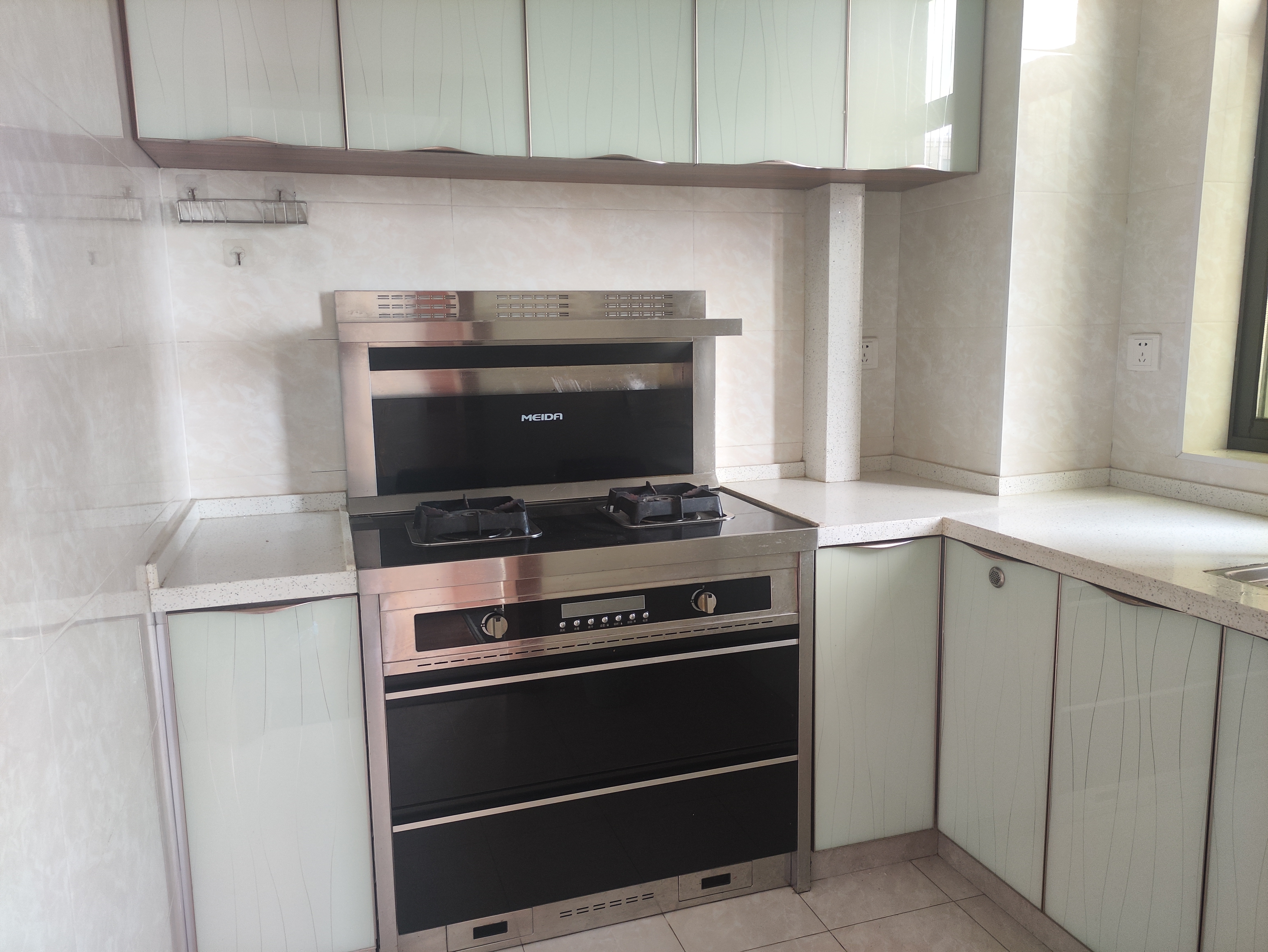 武广国际学苑 3室2厅2卫 88.0万 武广国际学苑 3室2厅2卫 88.0万室内图