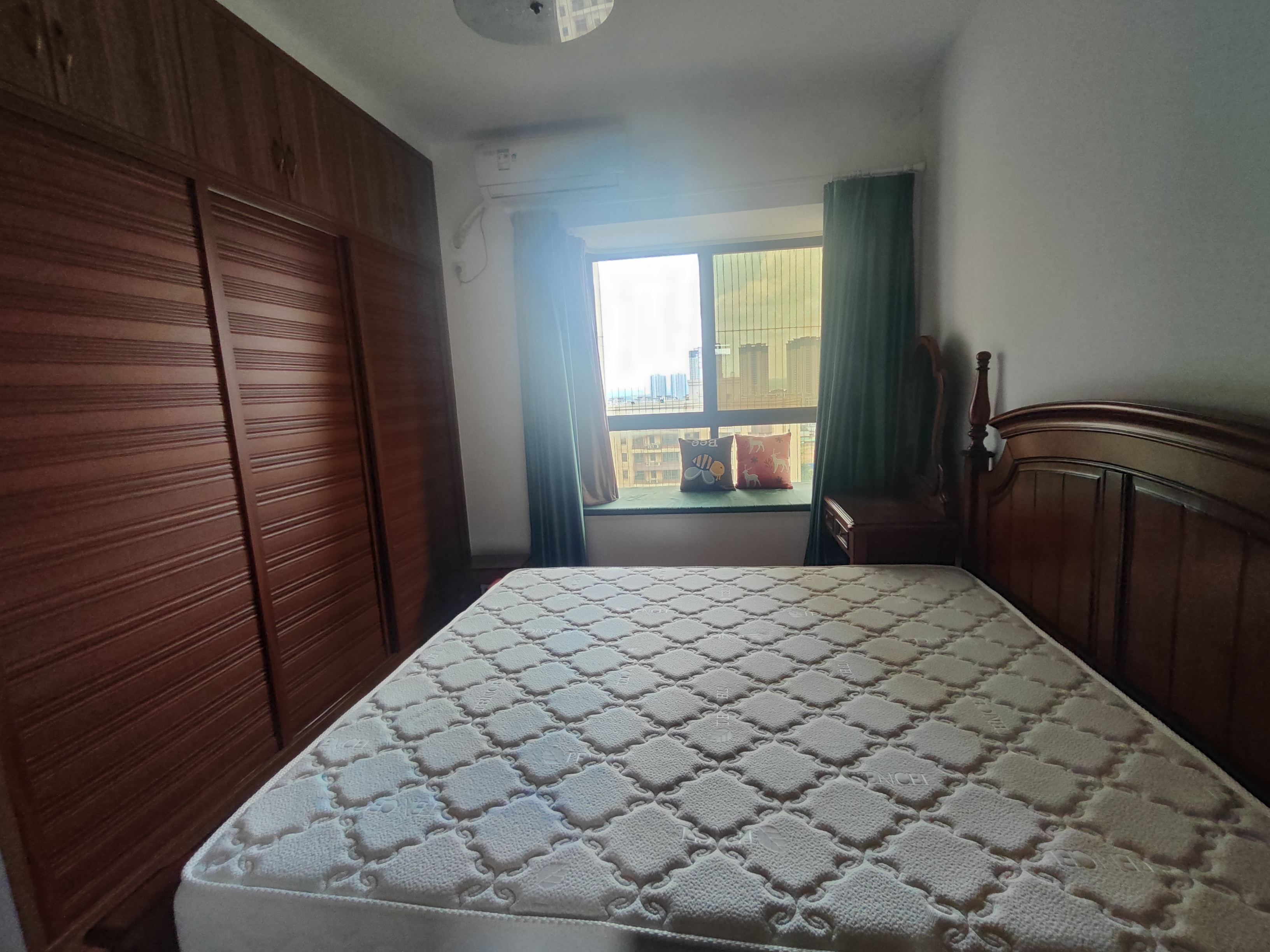 武广国际学苑 3室2厅2卫 88.0万 武广国际学苑 3室2厅2卫 88.0万室内图