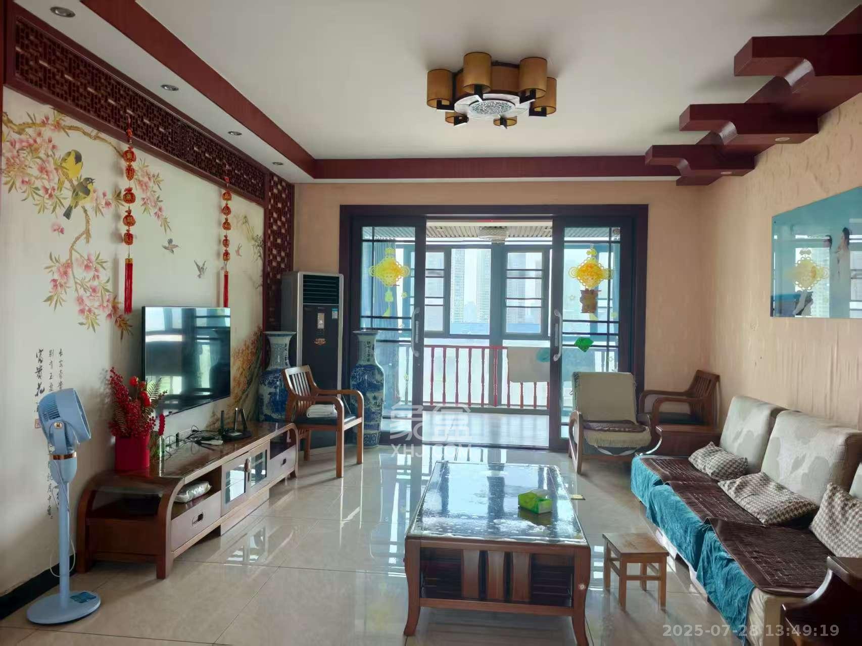 堤亚纳湾(深业沙河城) 3室2厅1卫 2700.0元/月 堤亚纳湾(深业沙河城) 3室2厅1卫 2700.0元/月室内图