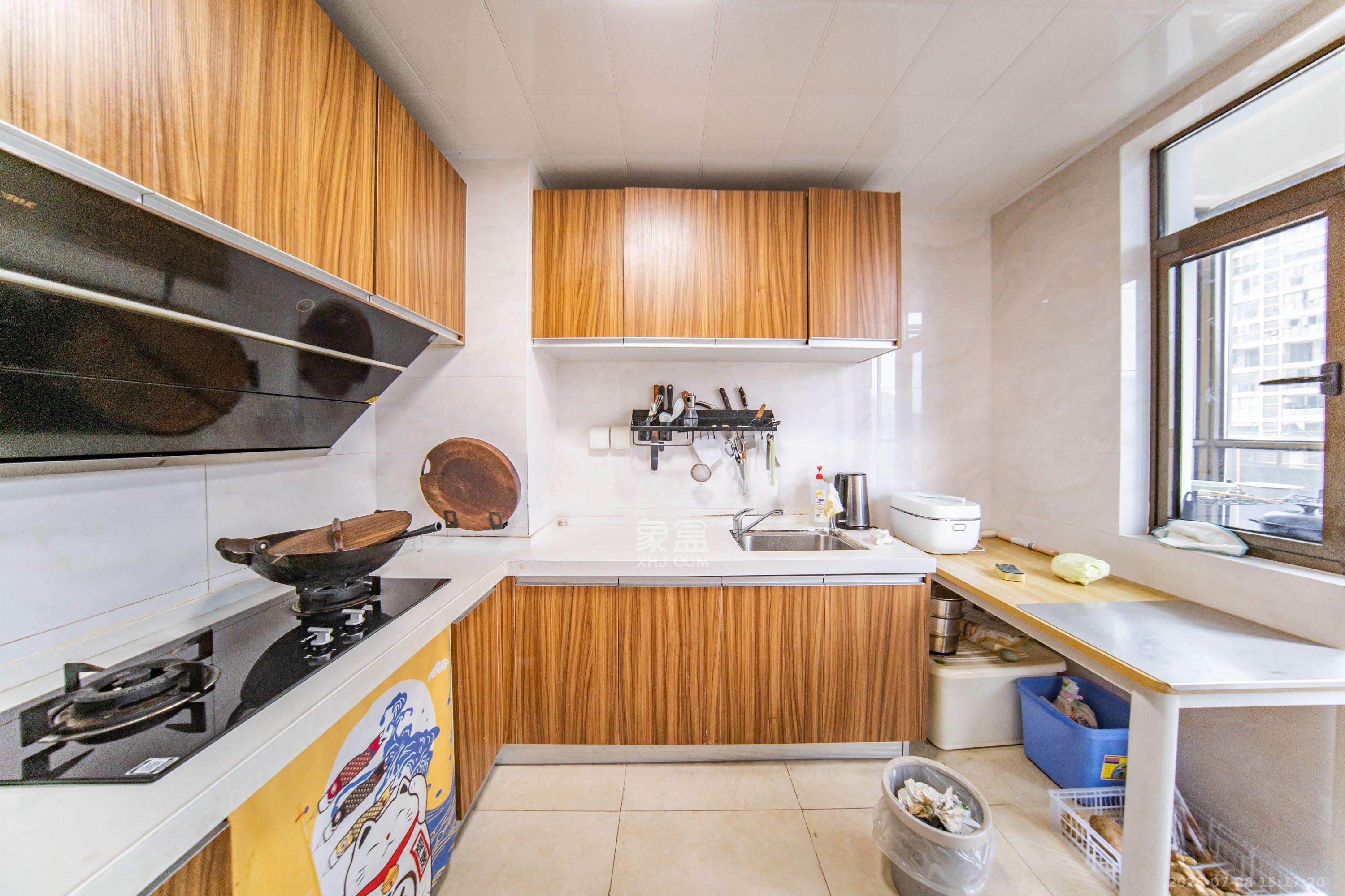 江山帝景哈佛  4室2厅2卫    3000.0元/月 江山帝景哈佛  4室2厅2卫    3000.0元/月室内图