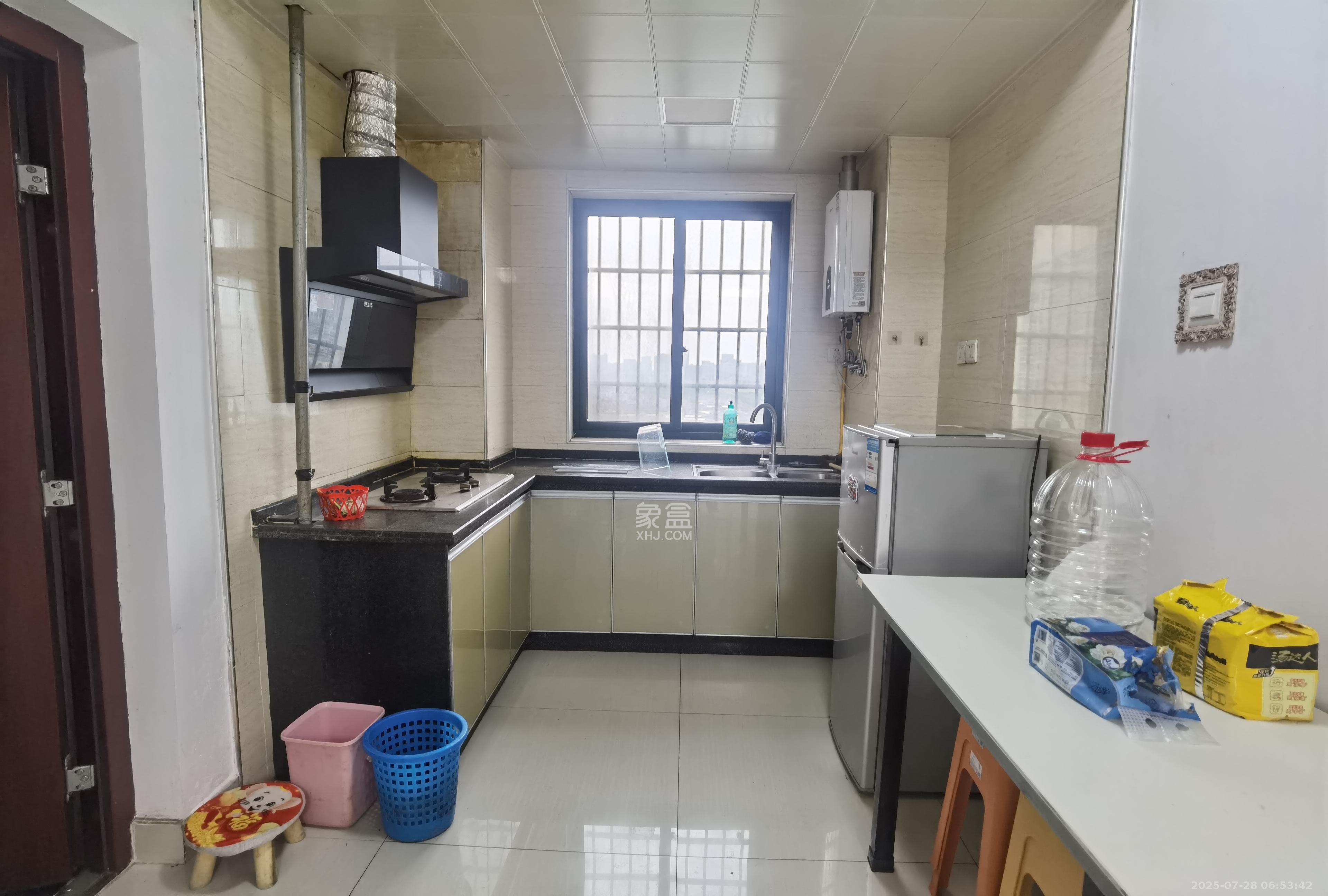 东玺门 3室1厅1卫 2300.0元/月 东玺门 3室1厅1卫 2300.0元/月室内图