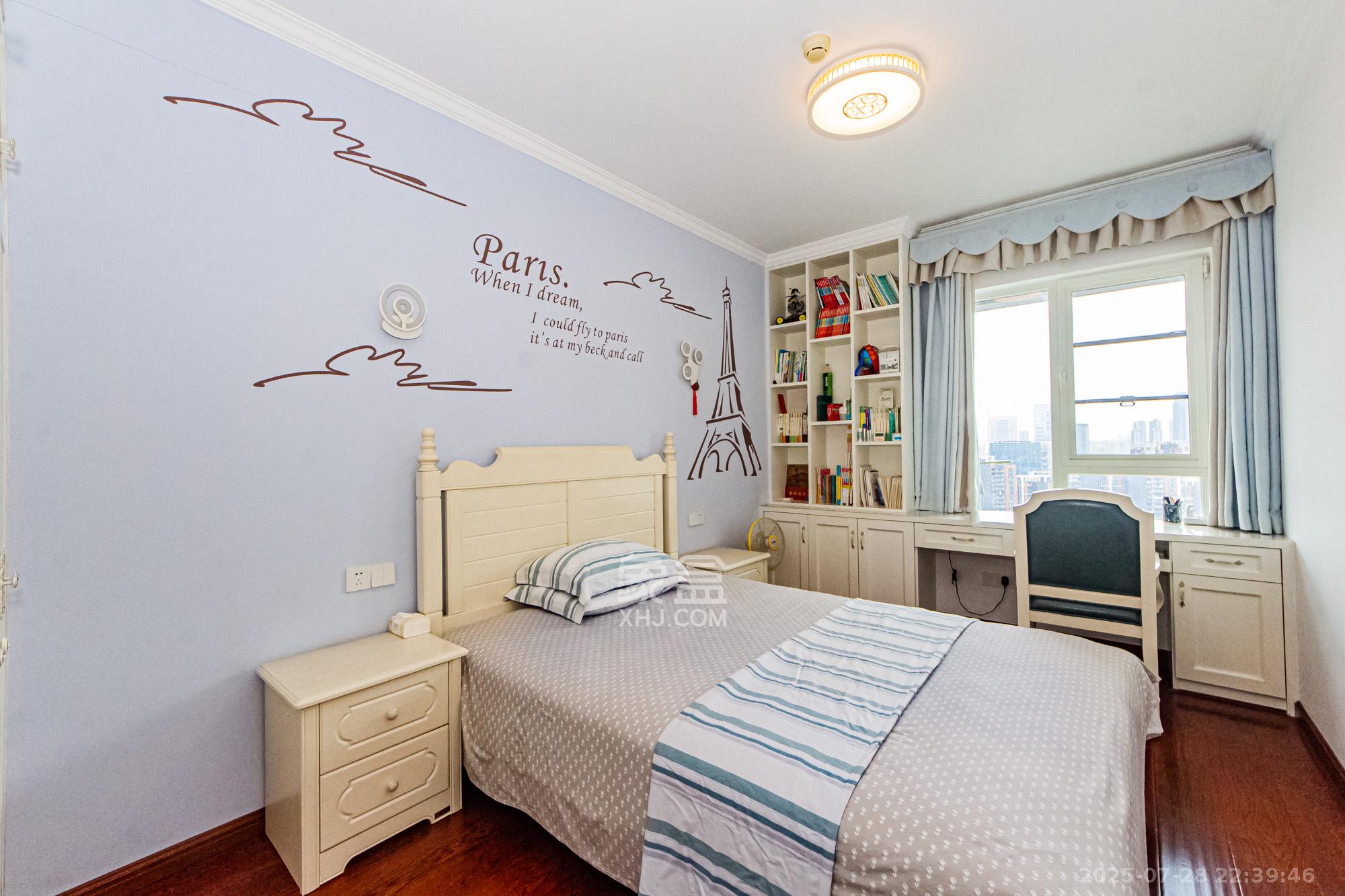 北辰三角洲B2E2区 4室2厅2卫 200.0万 北辰三角洲B2E2区 4室2厅2卫 200.0万卧室