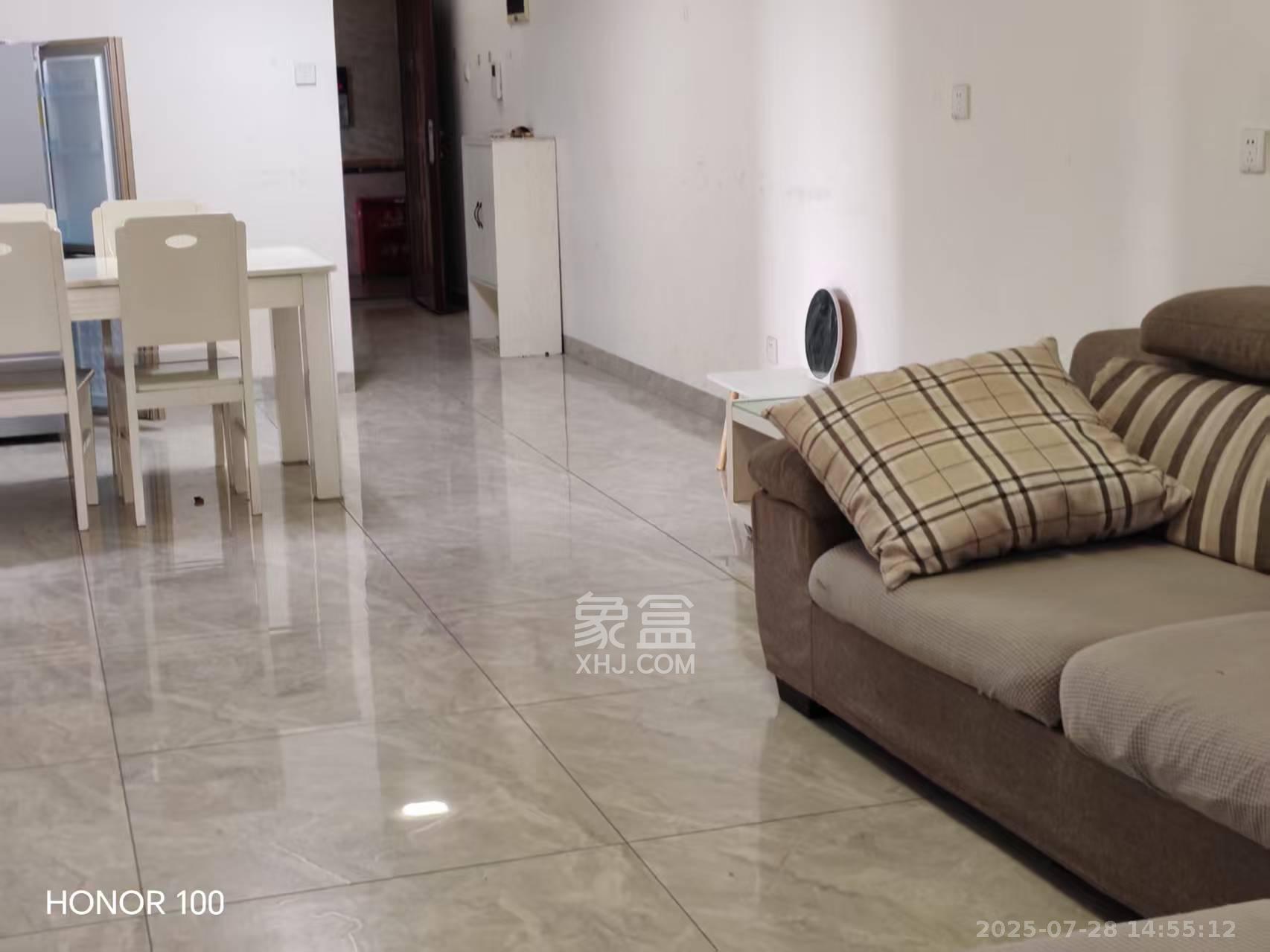 南城印象  1室2厅1卫    2300.0元/月 南城印象  1室2厅1卫    2300.0元/月室内图