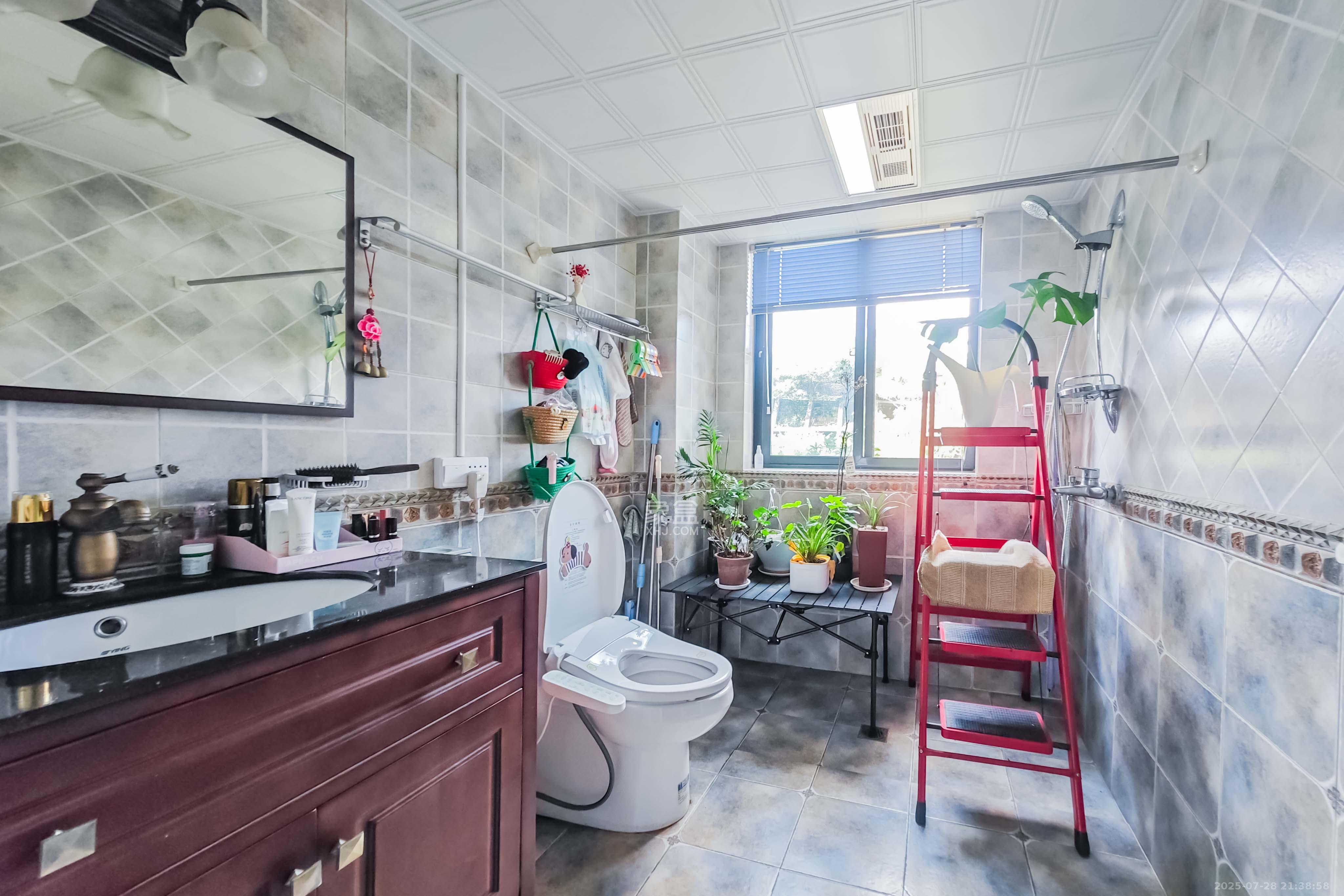 融科东南海 4室2厅2卫 139.0万 融科东南海 4室2厅2卫 139.0万卫生间